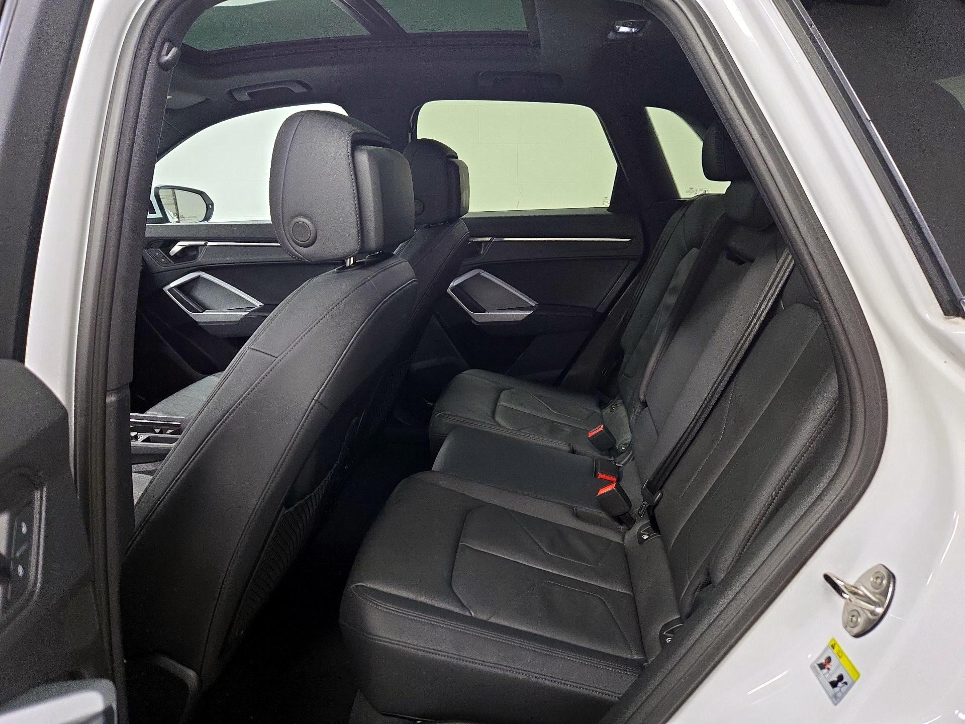 Thumbnail: 2024 Audi Q3 - 20