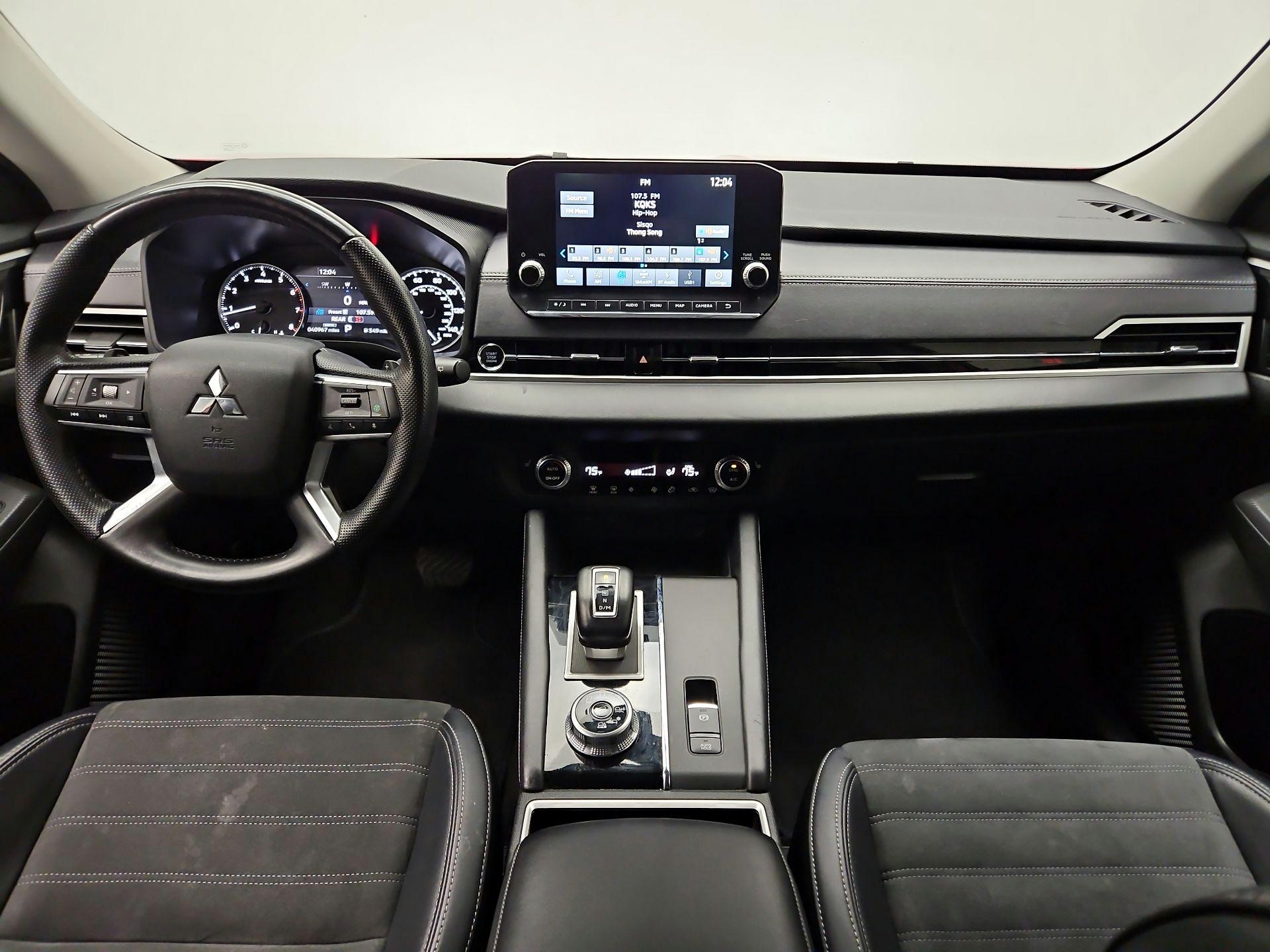 Thumbnail: 2024 Mitsubishi Outlander - 9