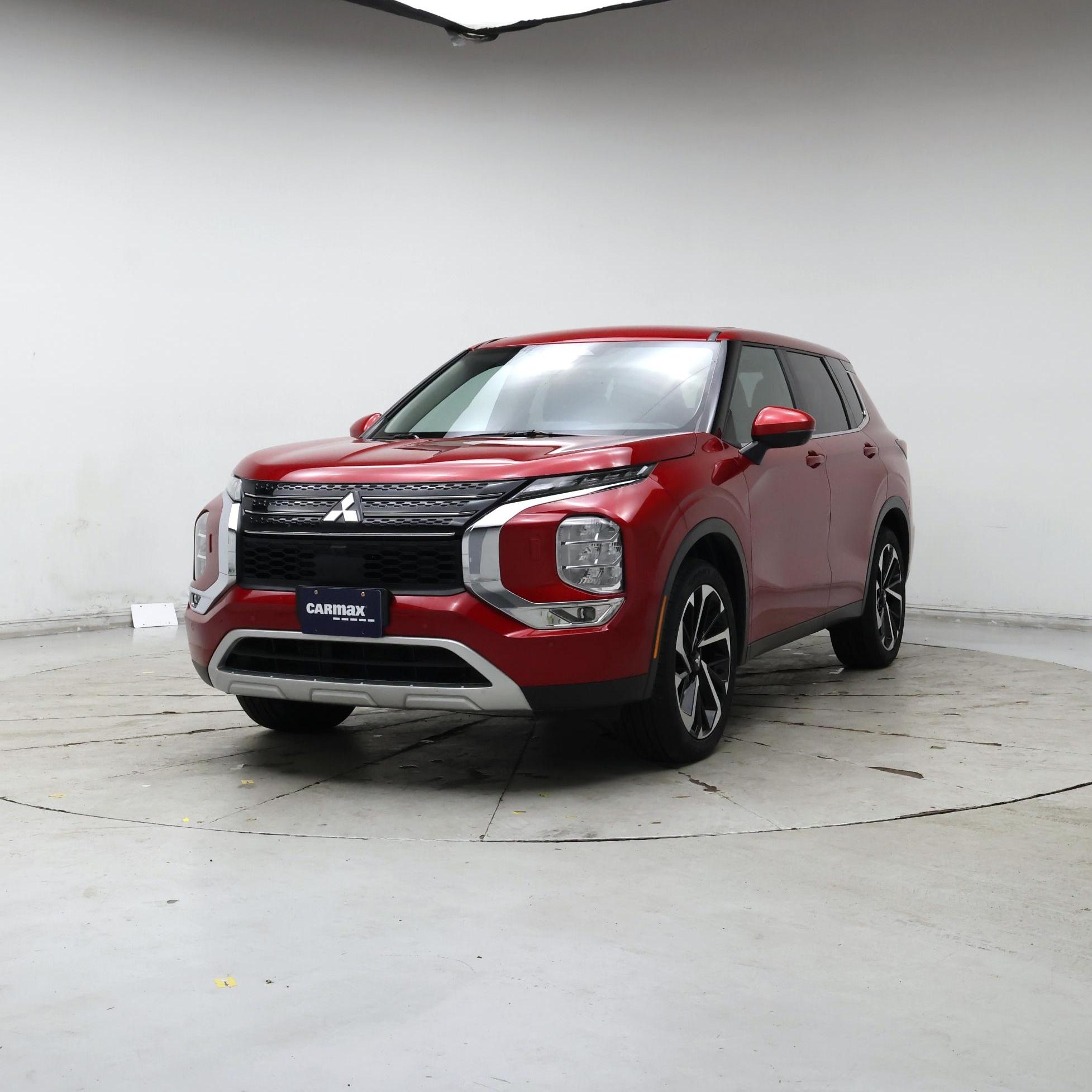 Thumbnail: 2024 Mitsubishi Outlander - 4