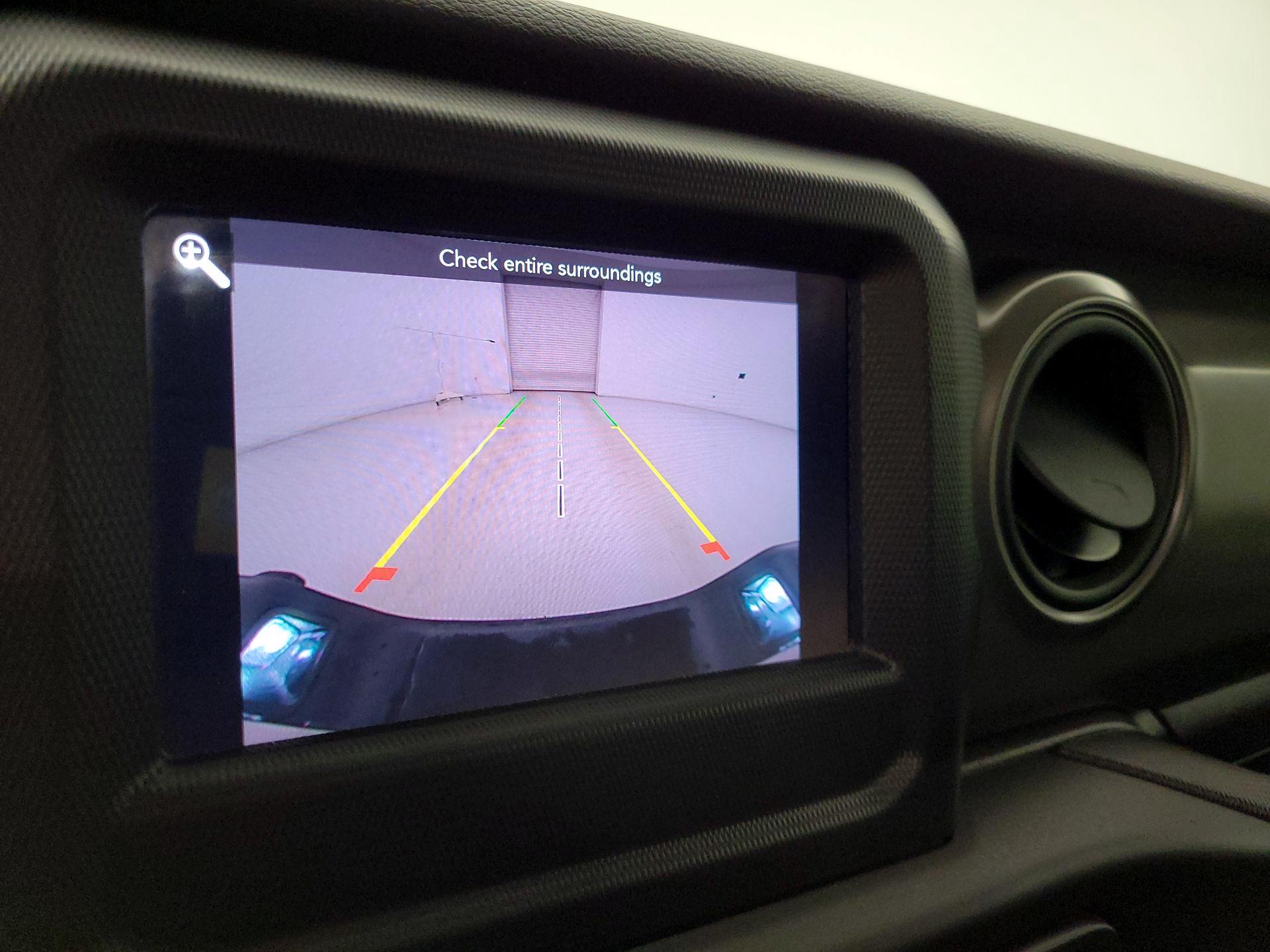 Thumbnail: 2021 Jeep Gladiator - 14