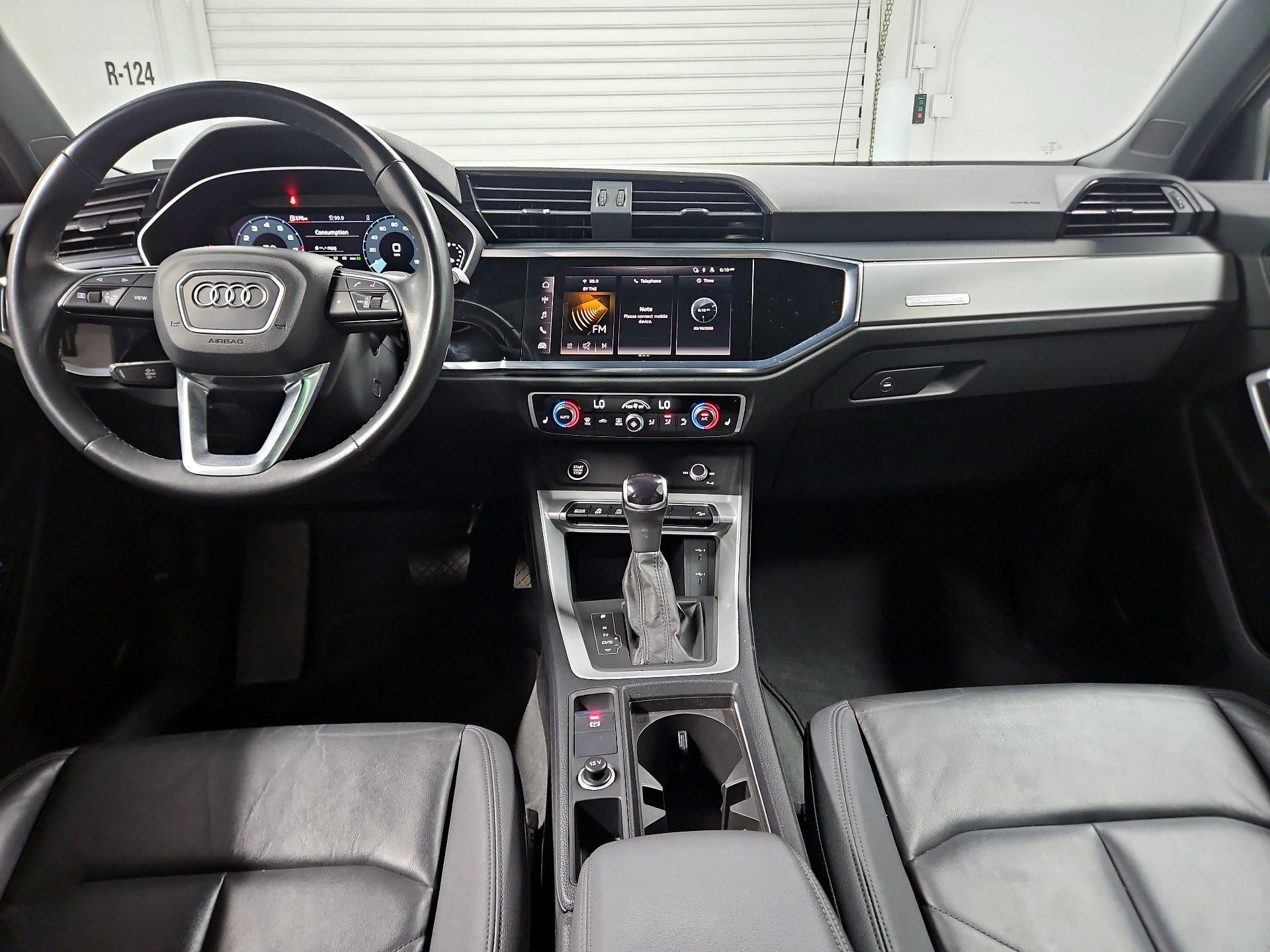 Thumbnail: 2023 Audi Q3 - 9