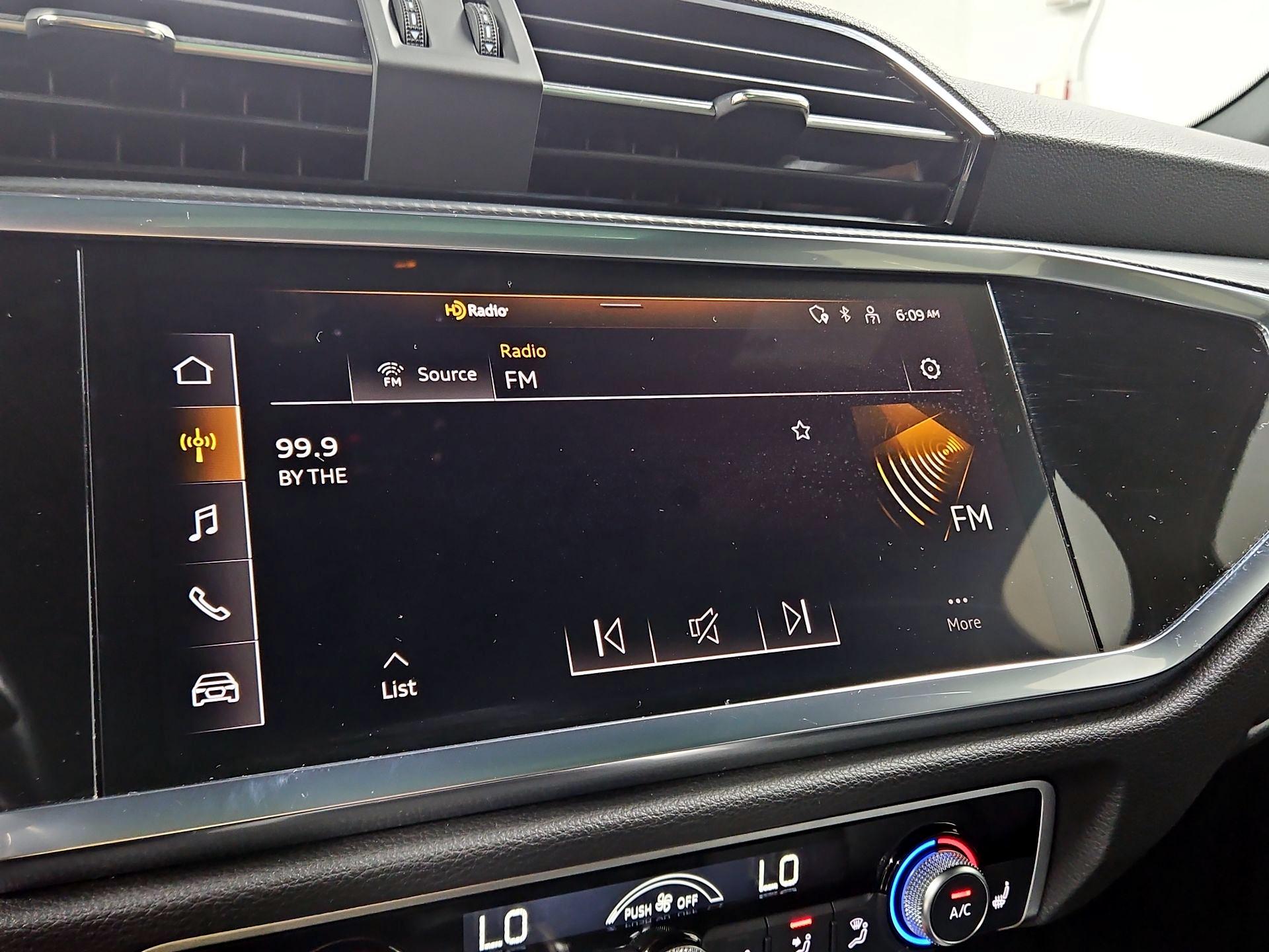 Thumbnail: 2023 Audi Q3 - 15