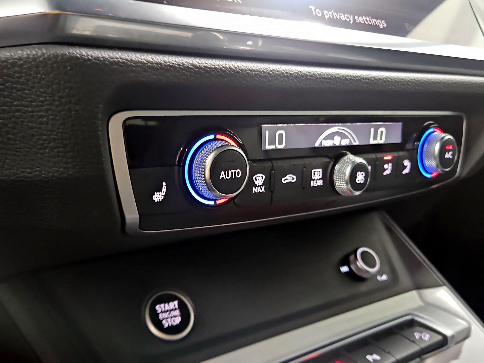 Thumbnail: 2023 Audi Q3 - 16