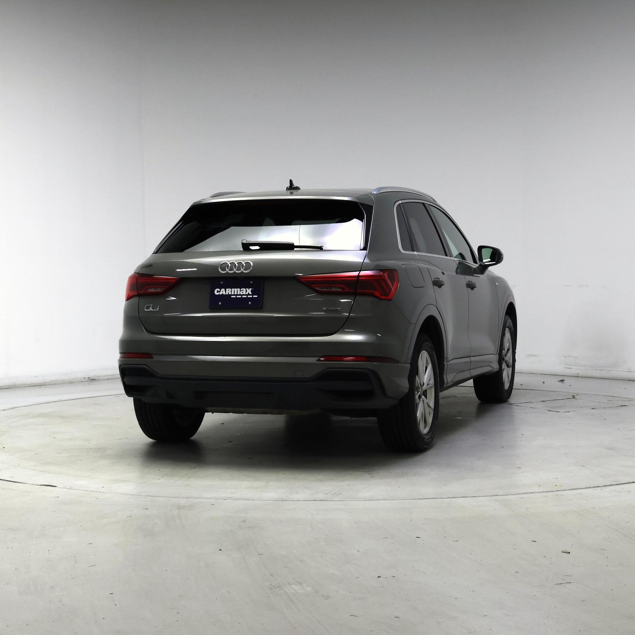 Thumbnail: 2023 Audi Q3 - 8