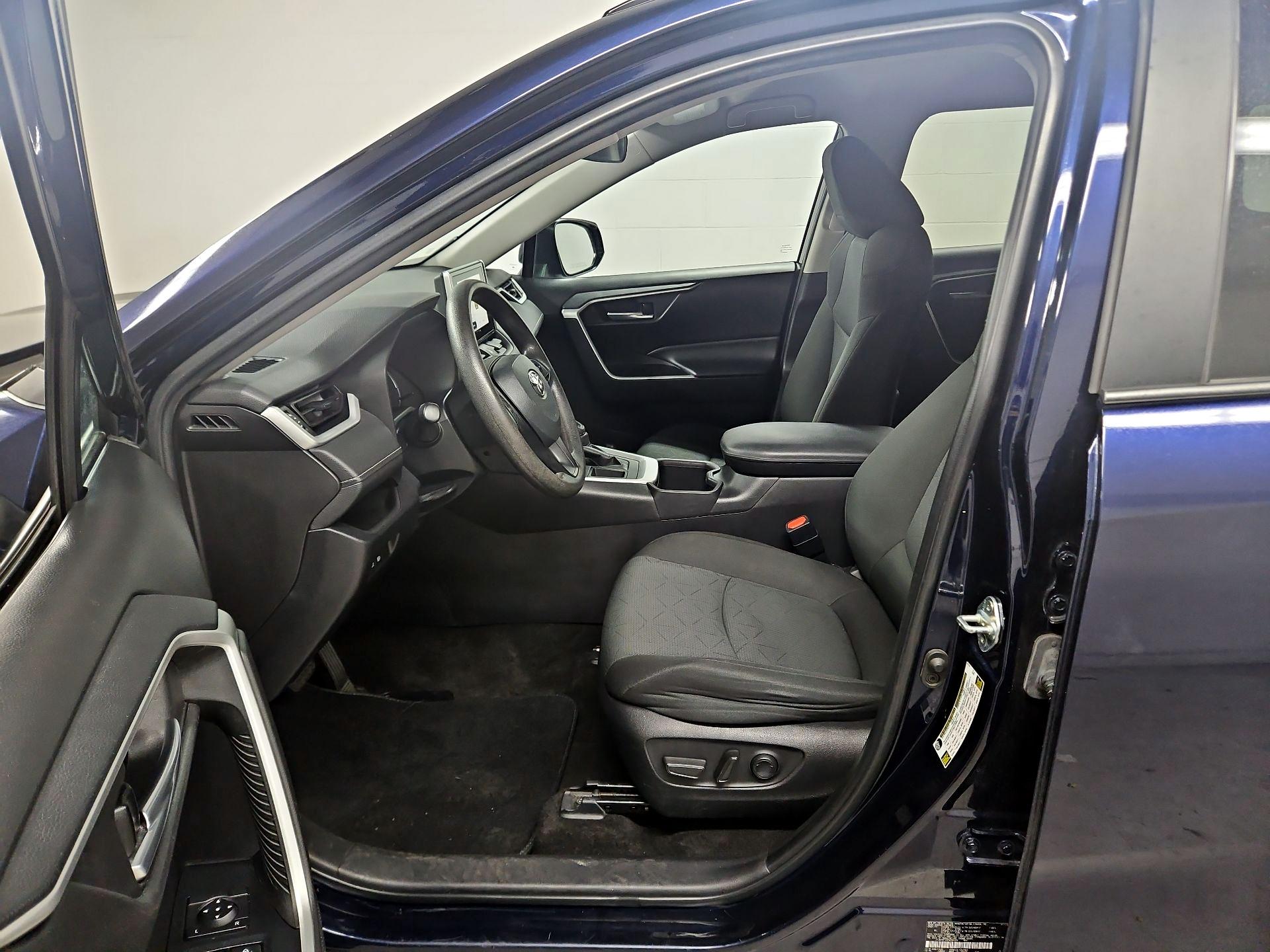 Thumbnail: 2023 Toyota RAV4 - 11