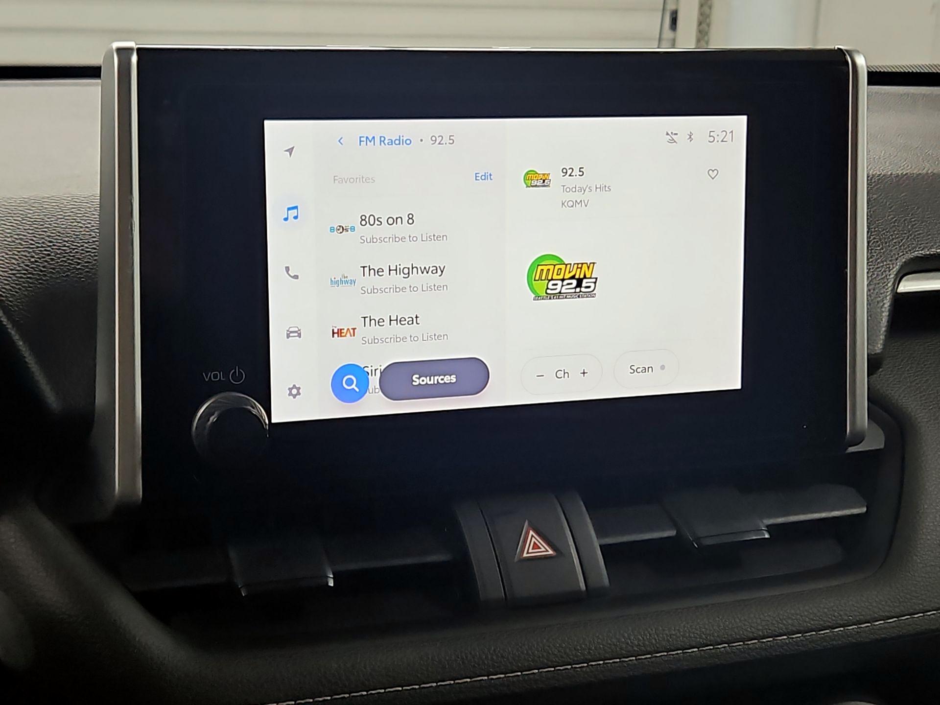 Thumbnail: 2023 Toyota RAV4 - 15