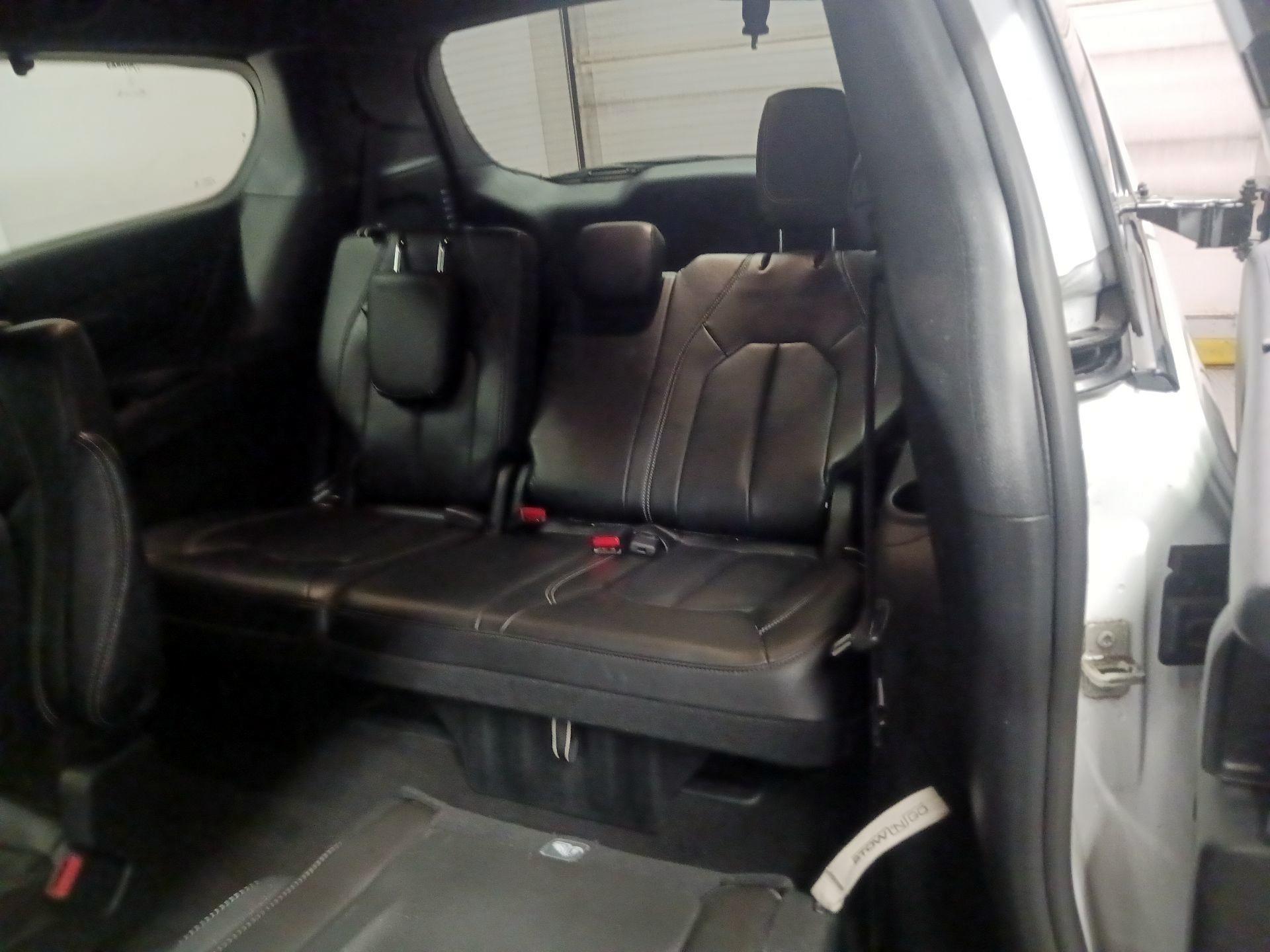 Thumbnail: 2023 Chrysler Pacifica - 20