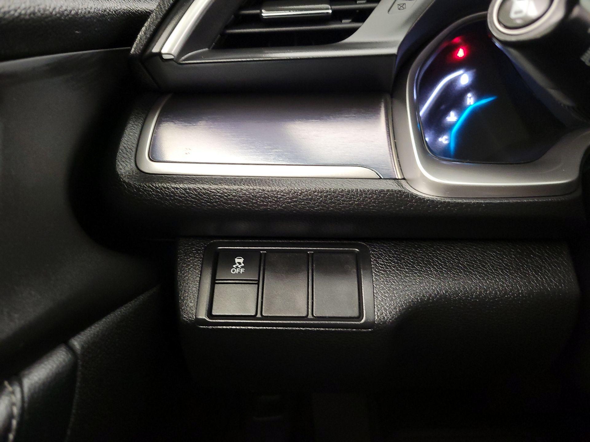 Thumbnail: 2018 Honda Civic - 13