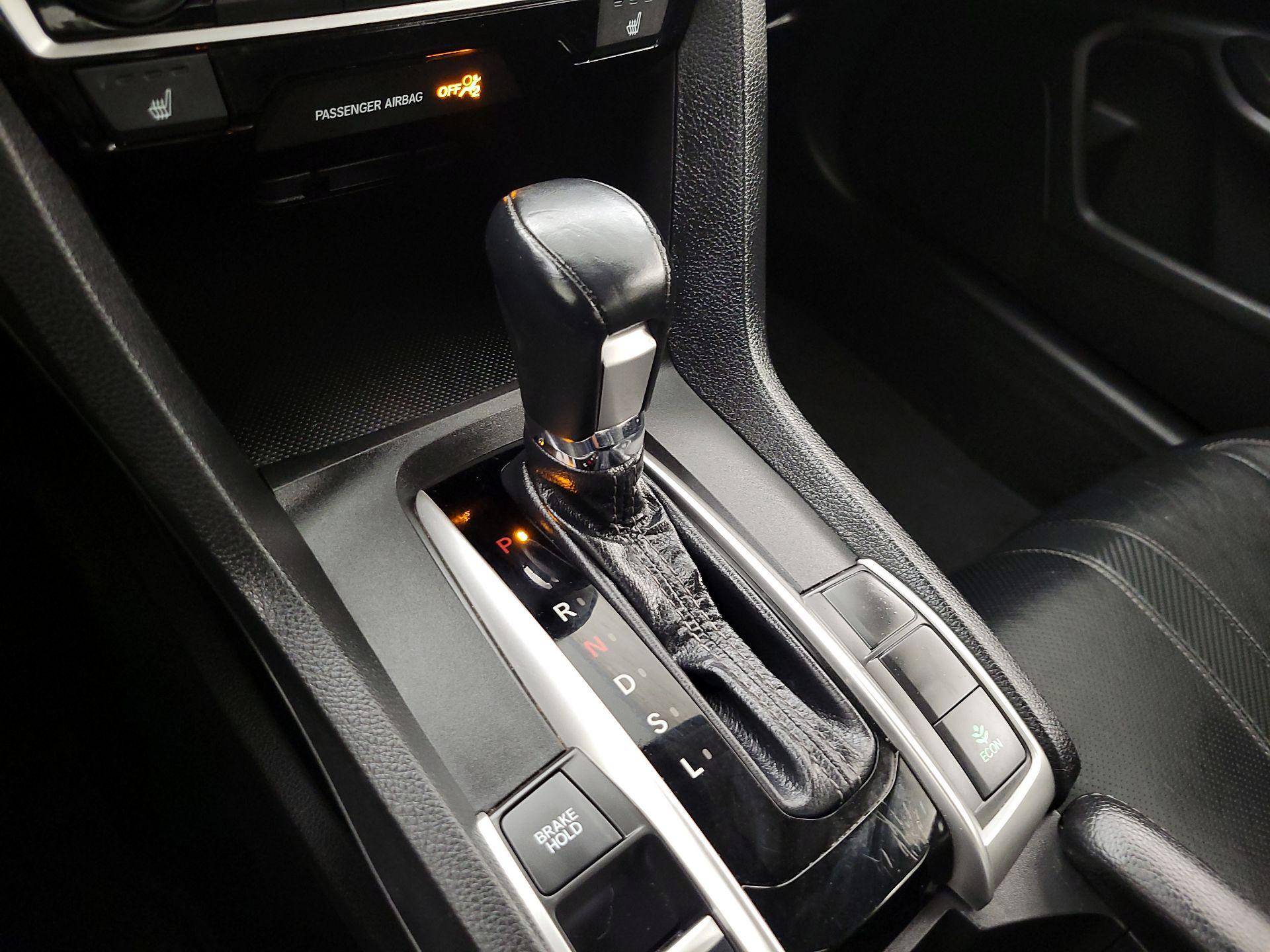 Thumbnail: 2018 Honda Civic - 17