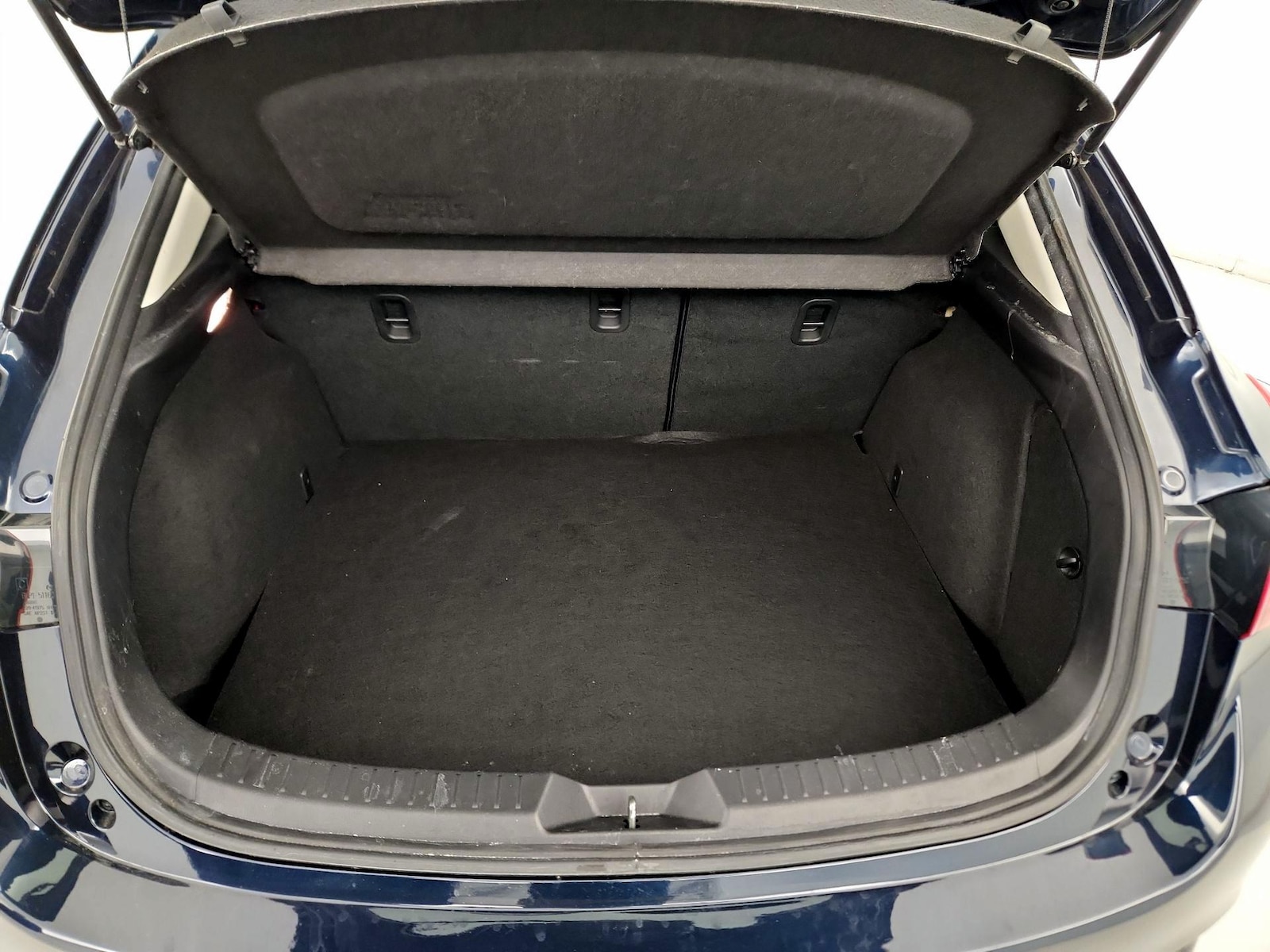 2018 Mazda Mazda3 Touring - Photo 21