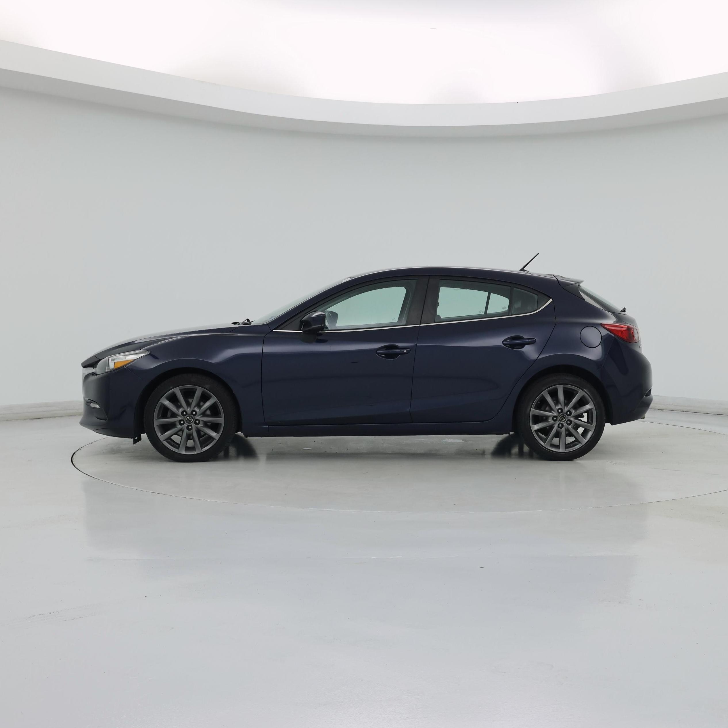 Thumbnail: 2018 Mazda Mazda3 - 3