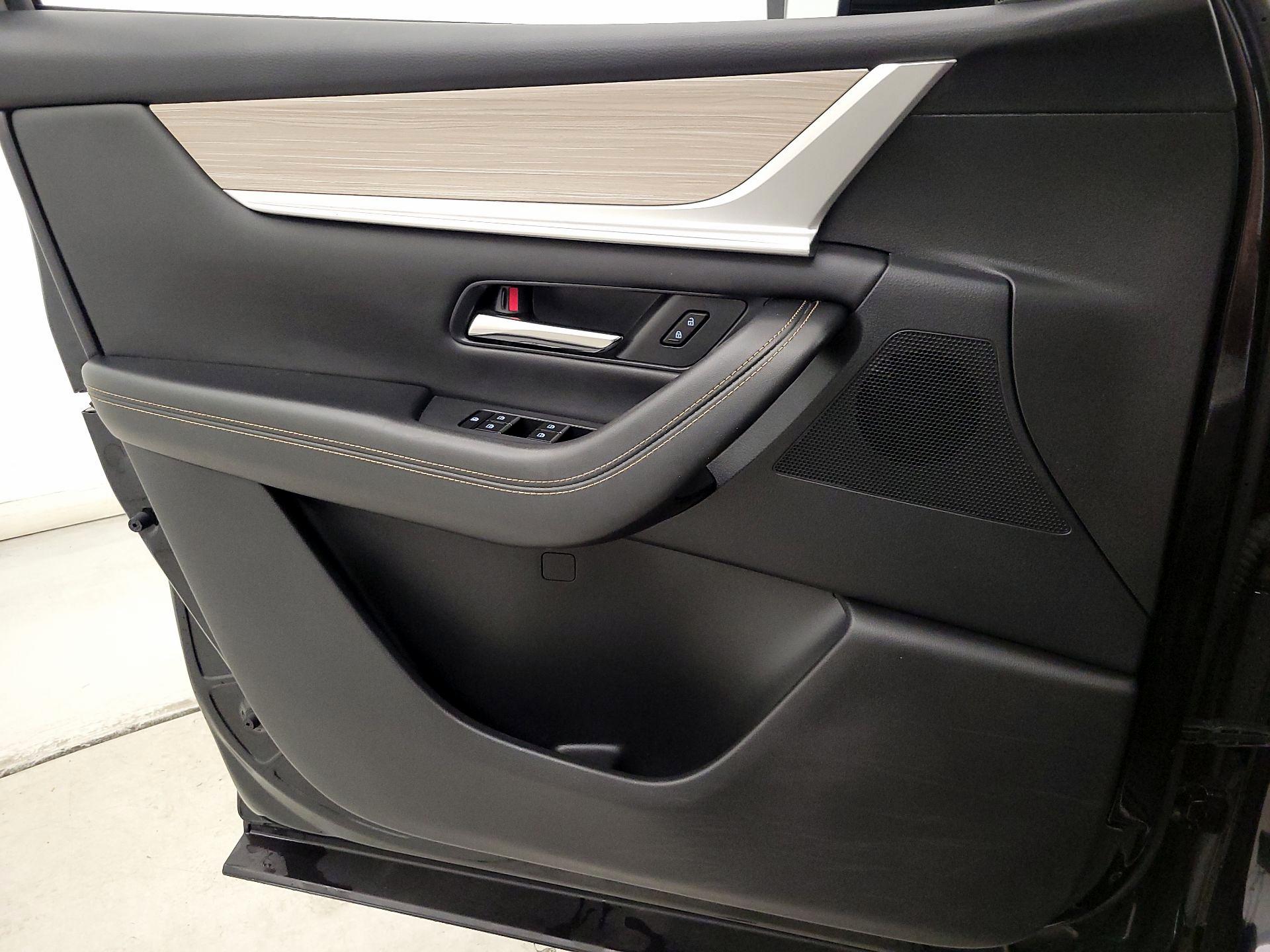 Thumbnail: 2024 Mazda CX-90 - 12