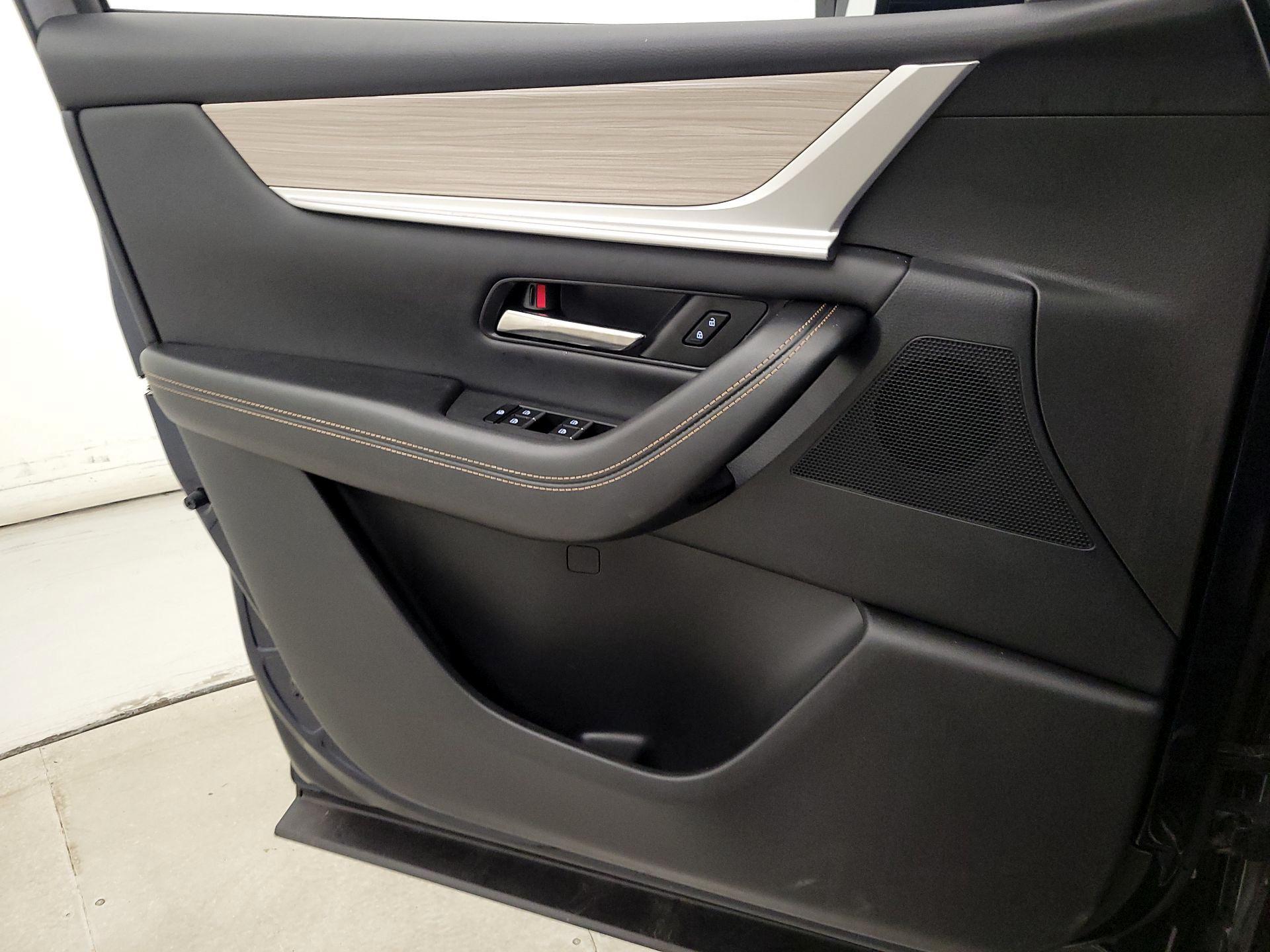 Thumbnail: 2024 Mazda CX-90 - 12