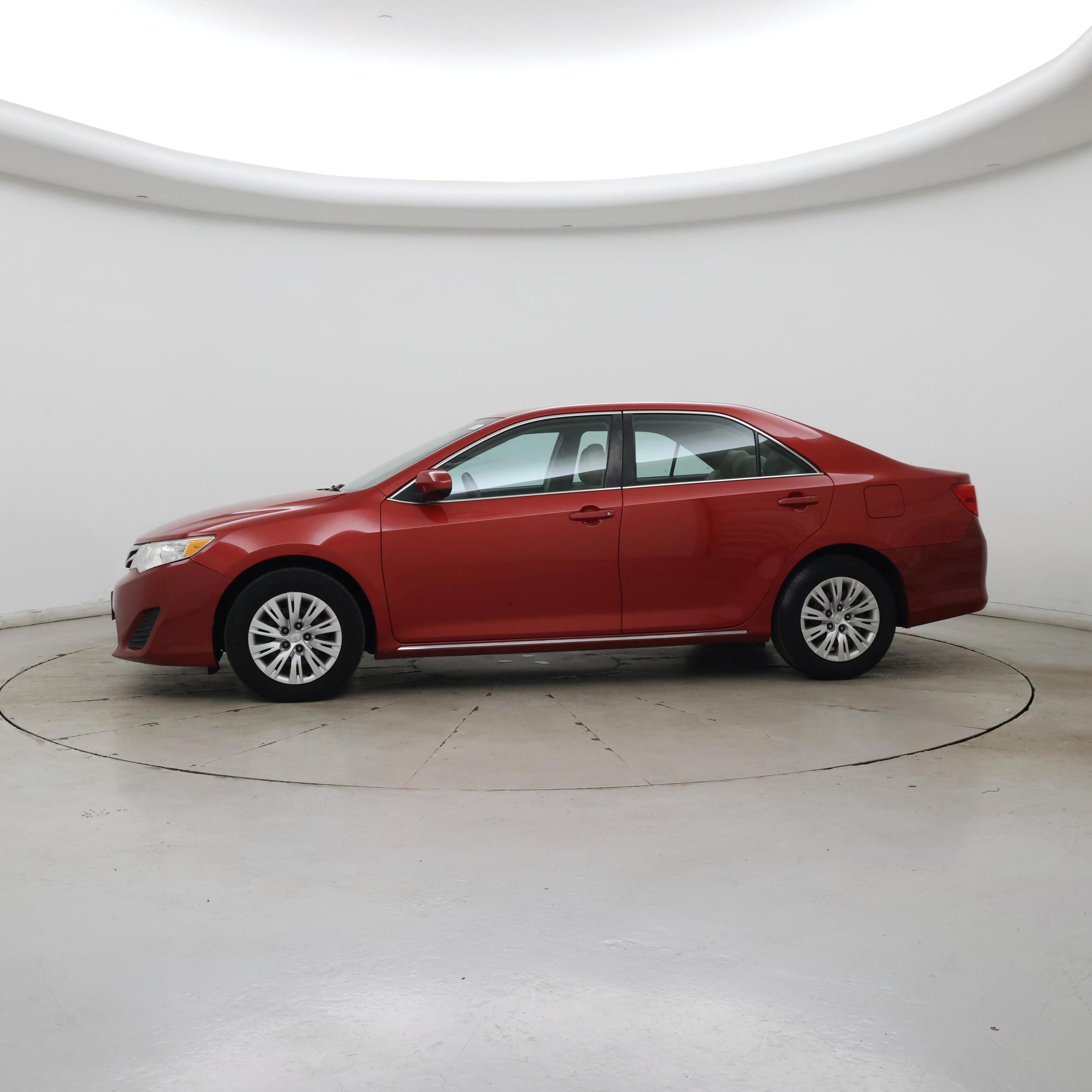 Thumbnail: 2014 Toyota Camry - 3