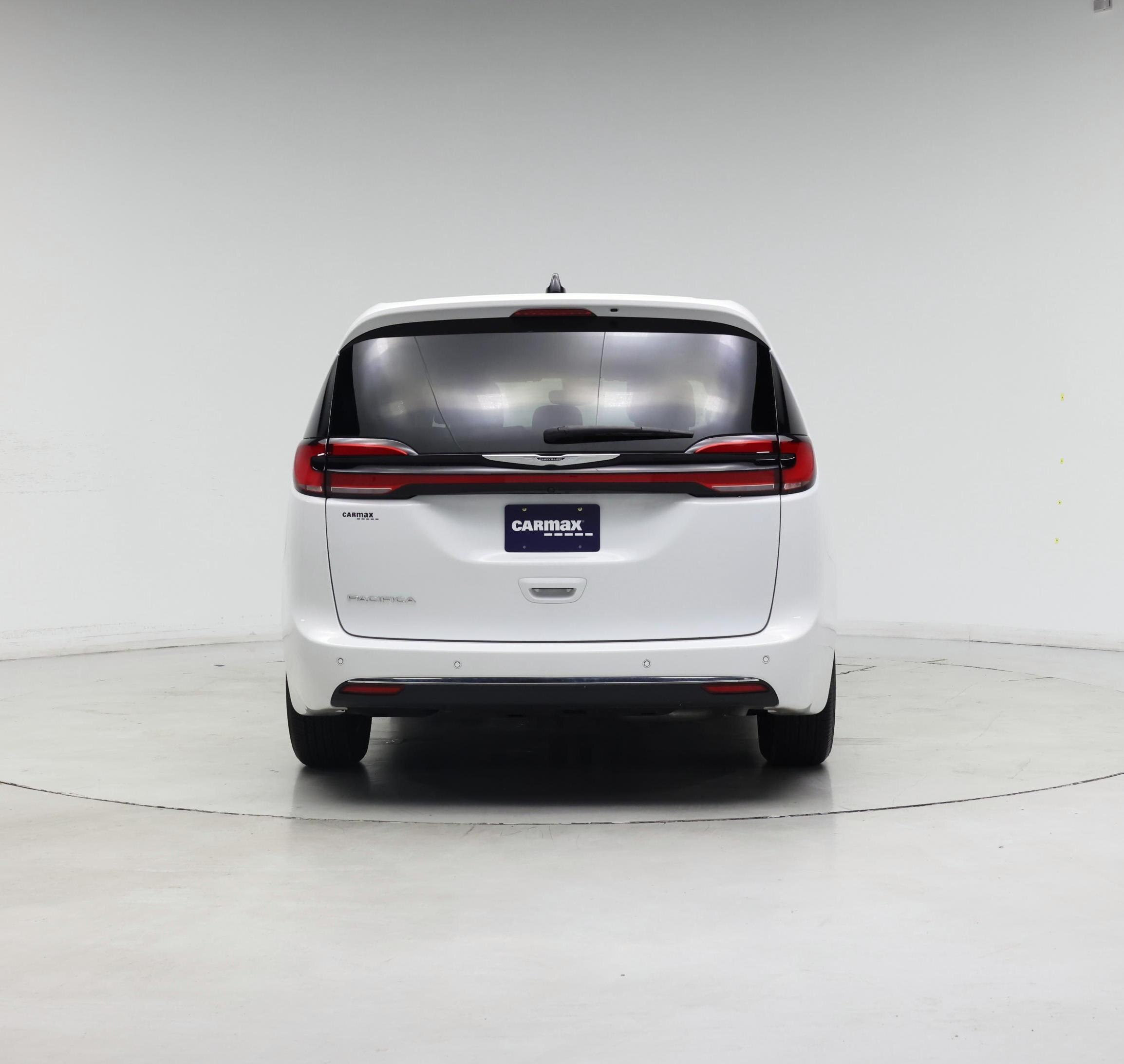 Thumbnail: 2023 Chrysler Pacifica - 6