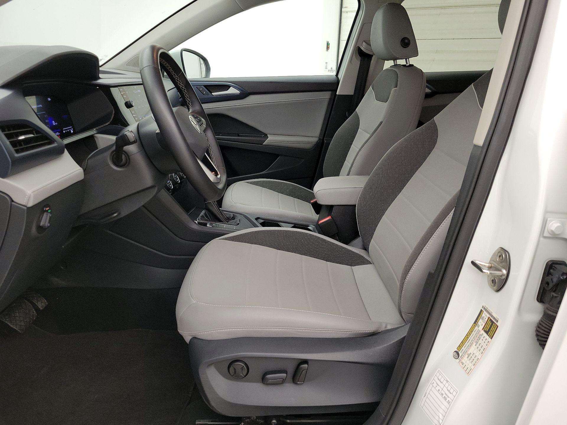 Thumbnail: 2024 Volkswagen Taos - 11