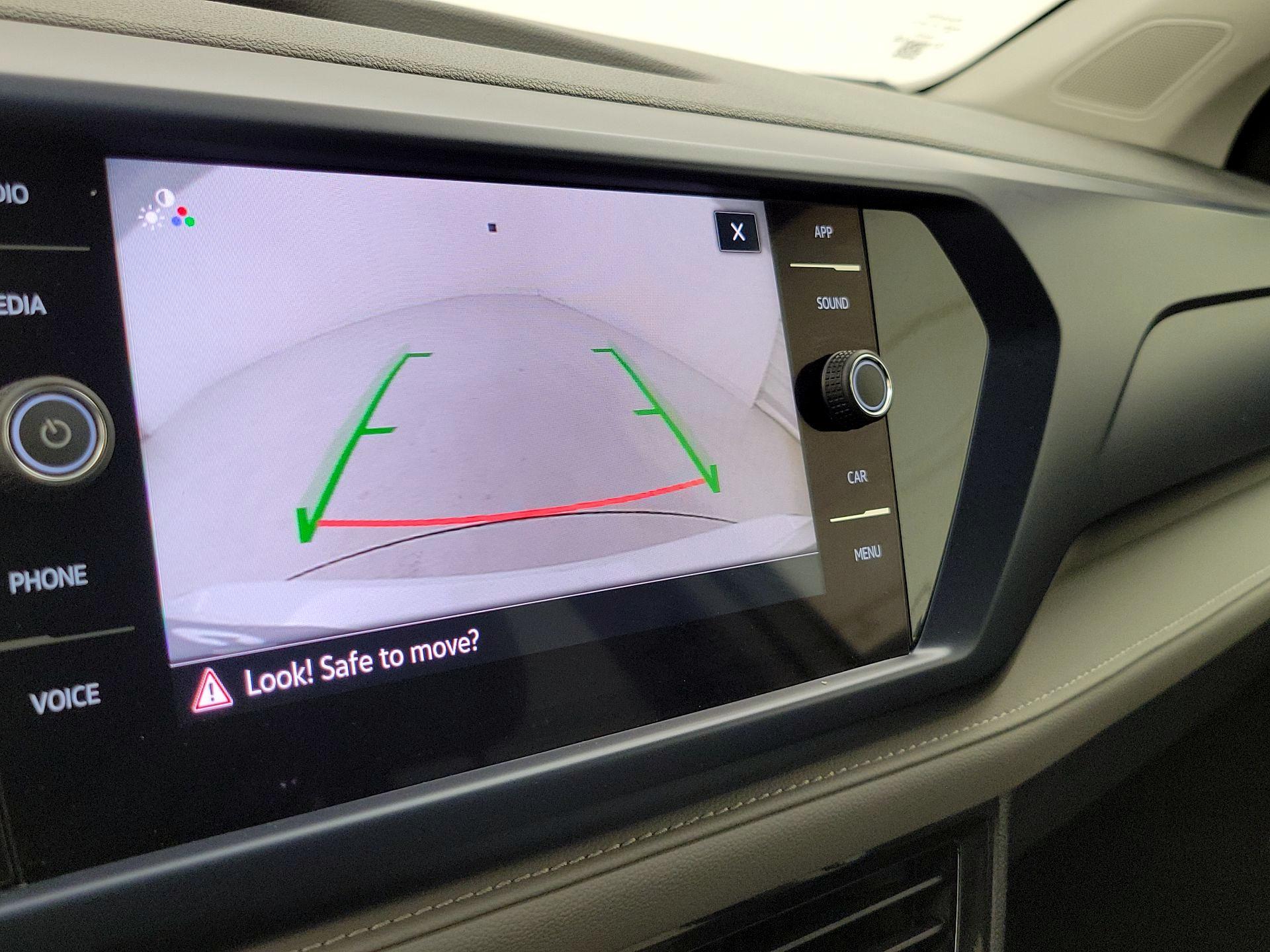 Thumbnail: 2024 Volkswagen Taos - 14