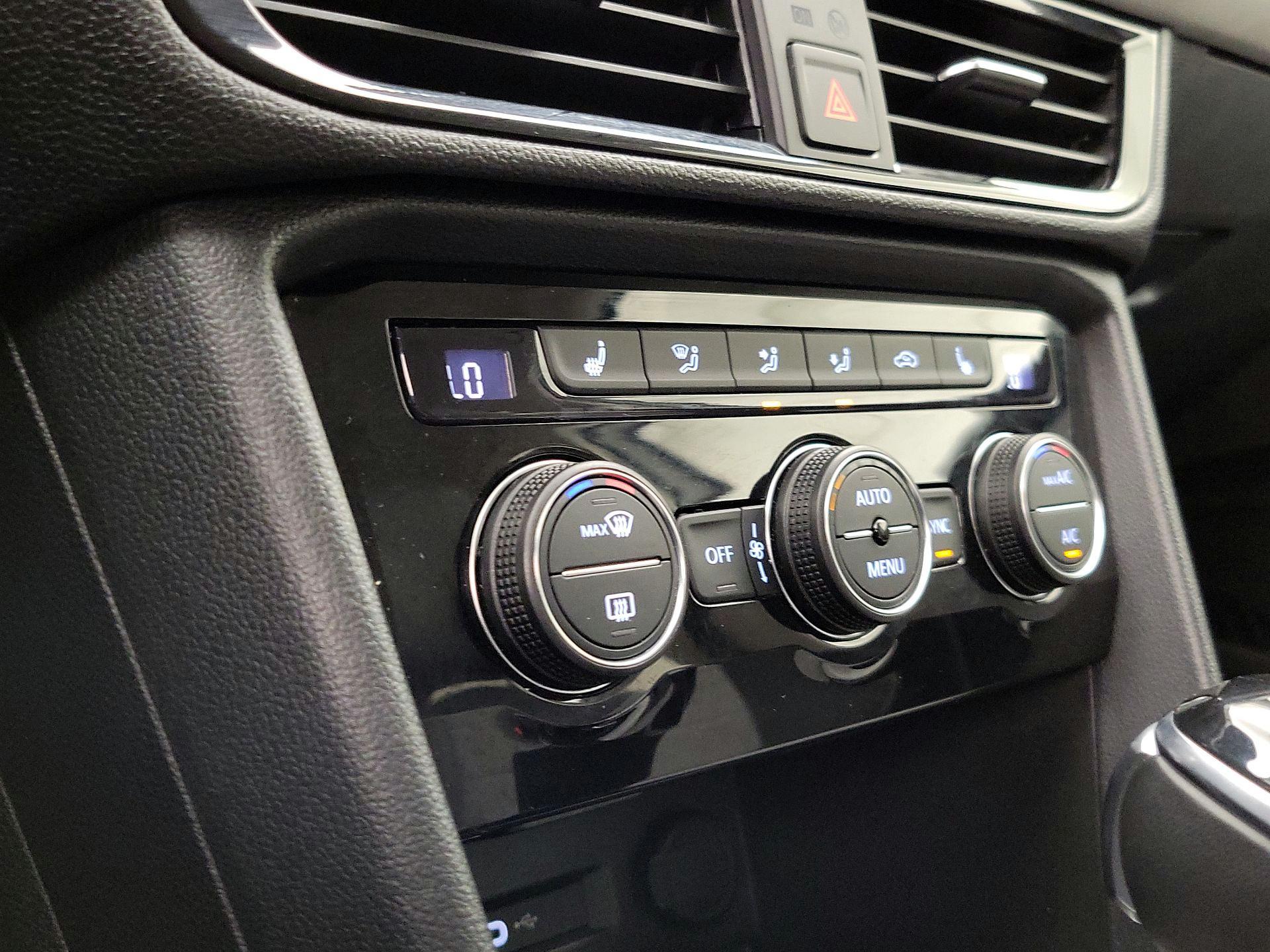 Thumbnail: 2024 Volkswagen Taos - 16