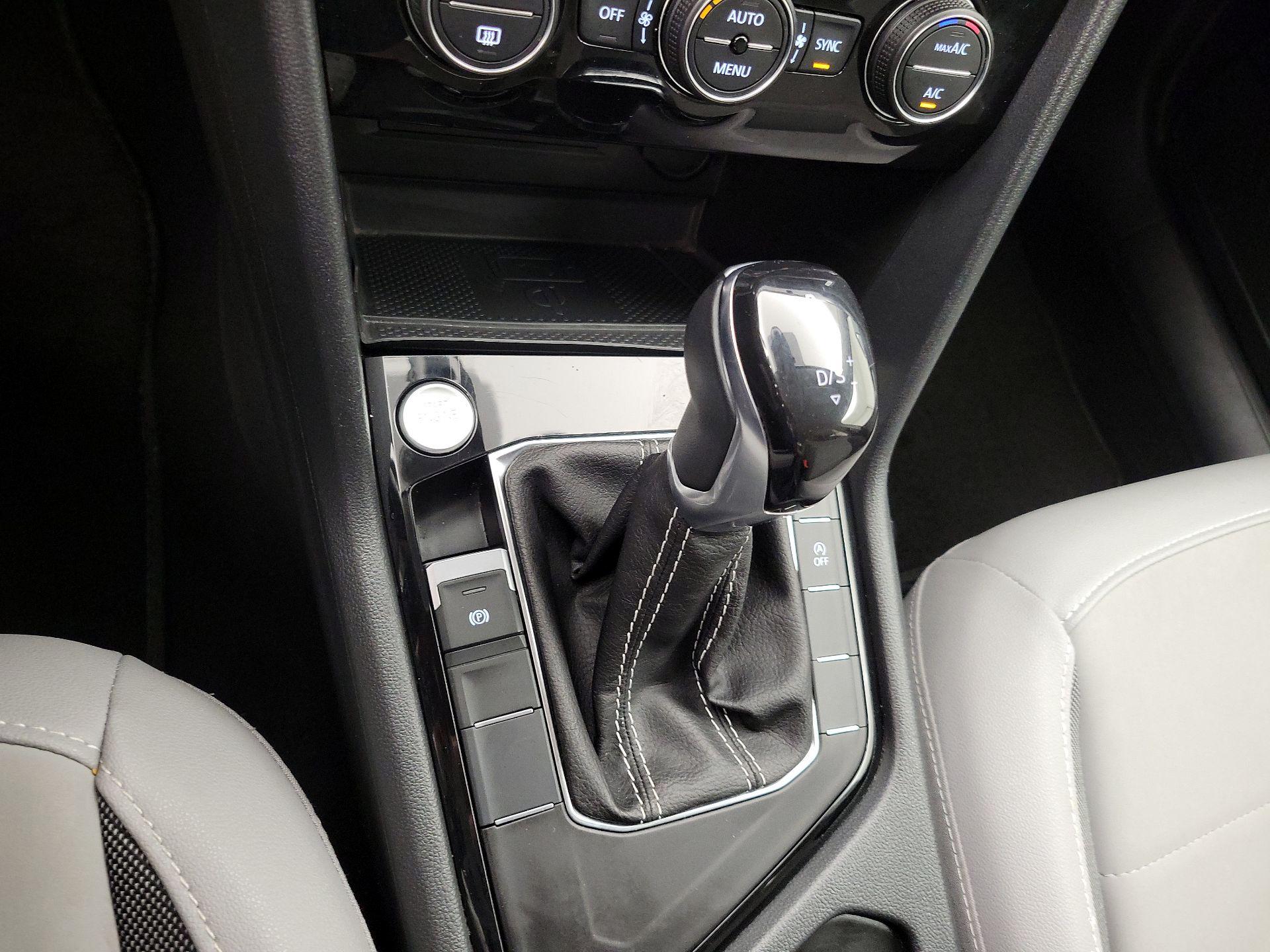 Thumbnail: 2024 Volkswagen Taos - 17