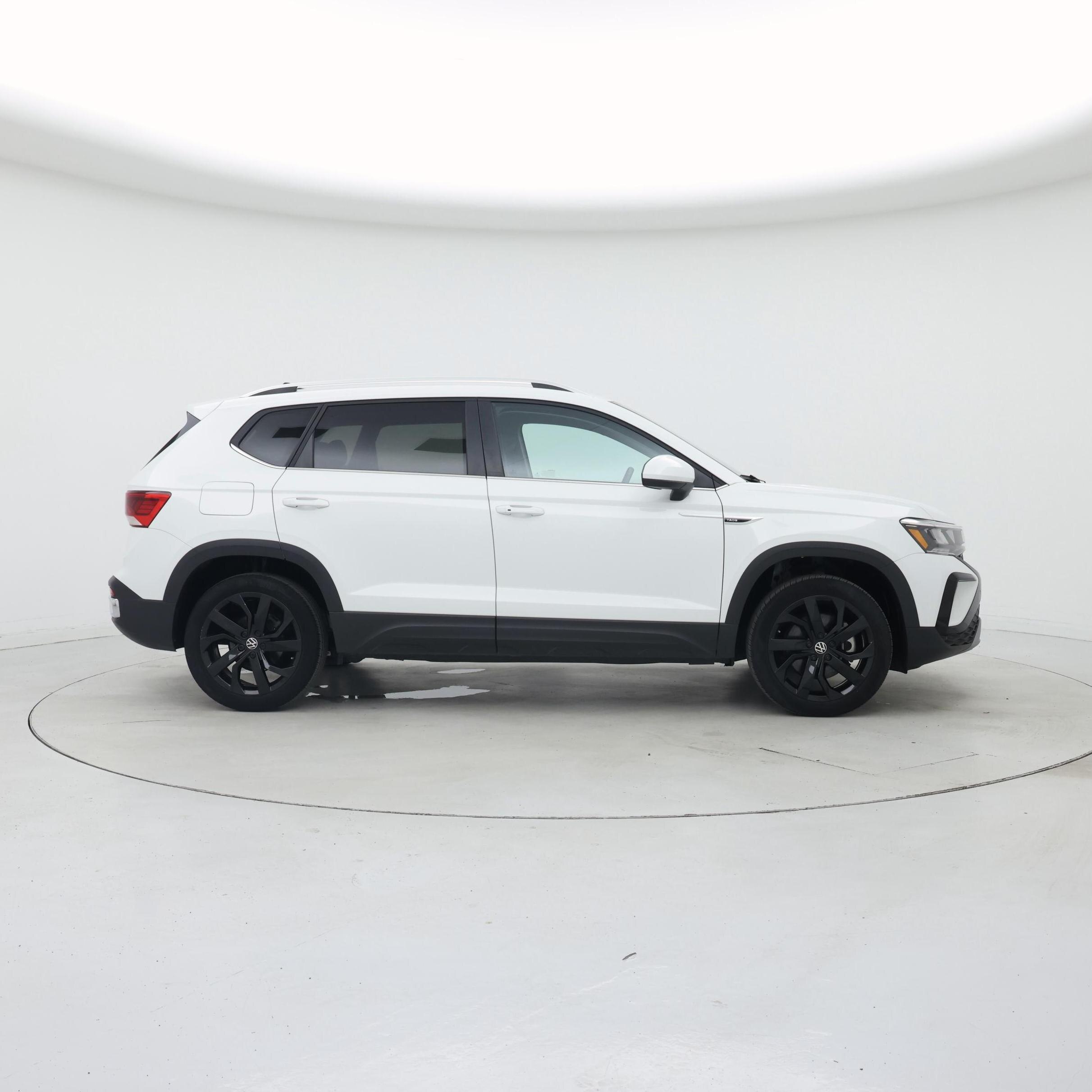 Thumbnail: 2024 Volkswagen Taos - 7