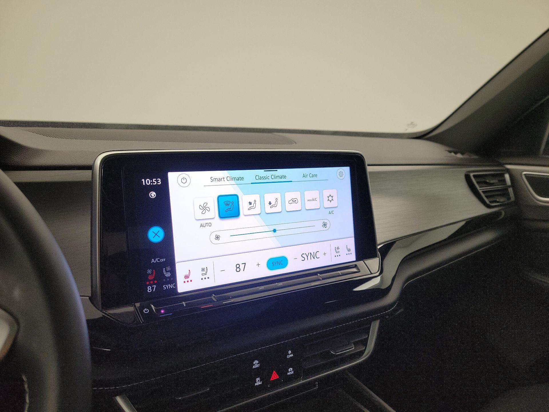 Thumbnail: 2024 Volkswagen Atlas - 16