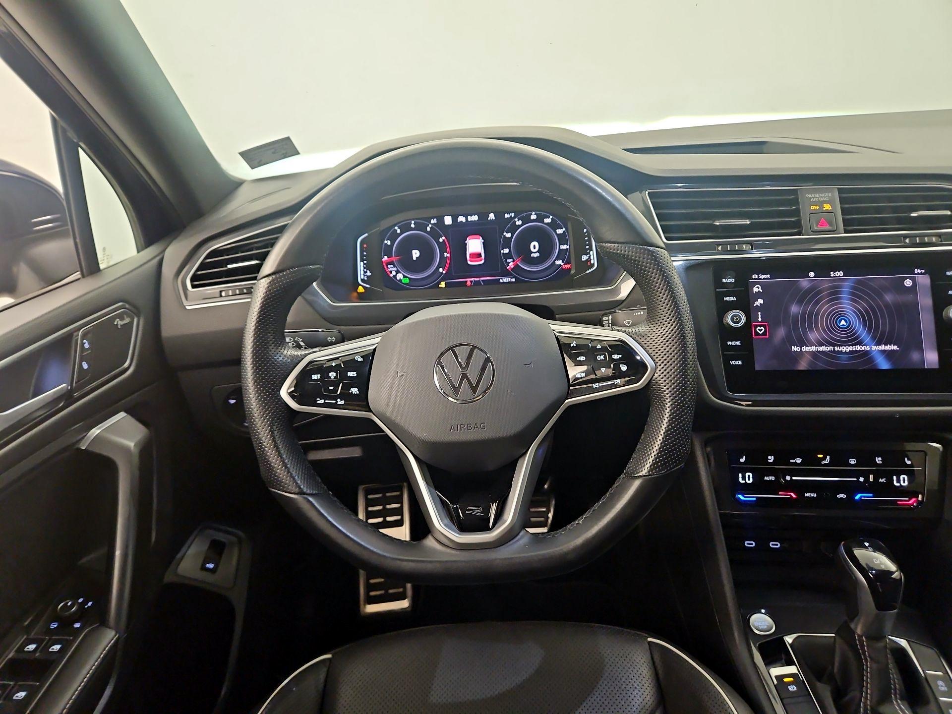 Thumbnail: 2022 Volkswagen Tiguan - 10