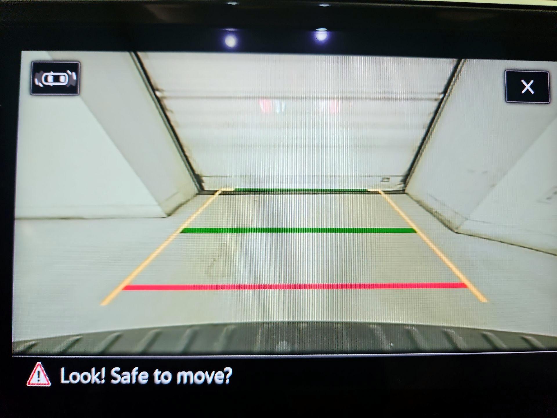 Thumbnail: 2022 Volkswagen Tiguan - 15