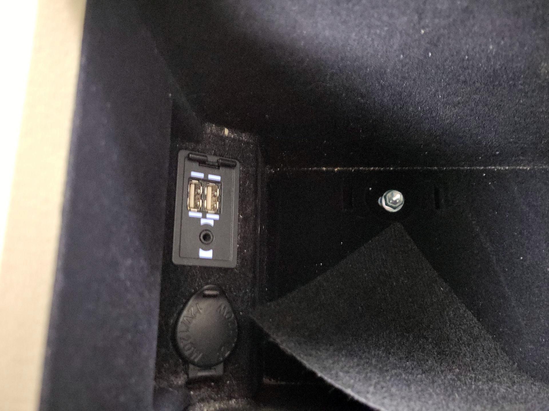 Thumbnail: 2016 Lexus ES - 19