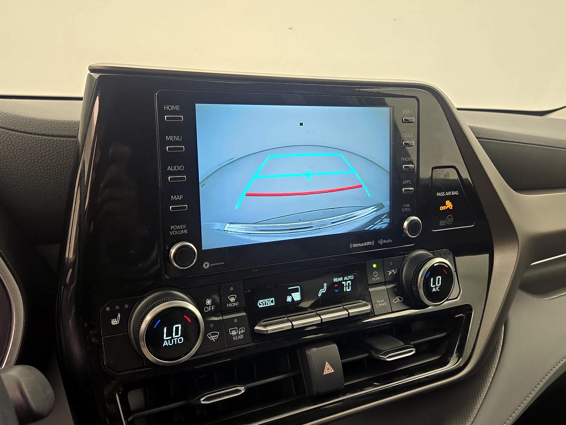 Thumbnail: 2022 Toyota Highlander - 14