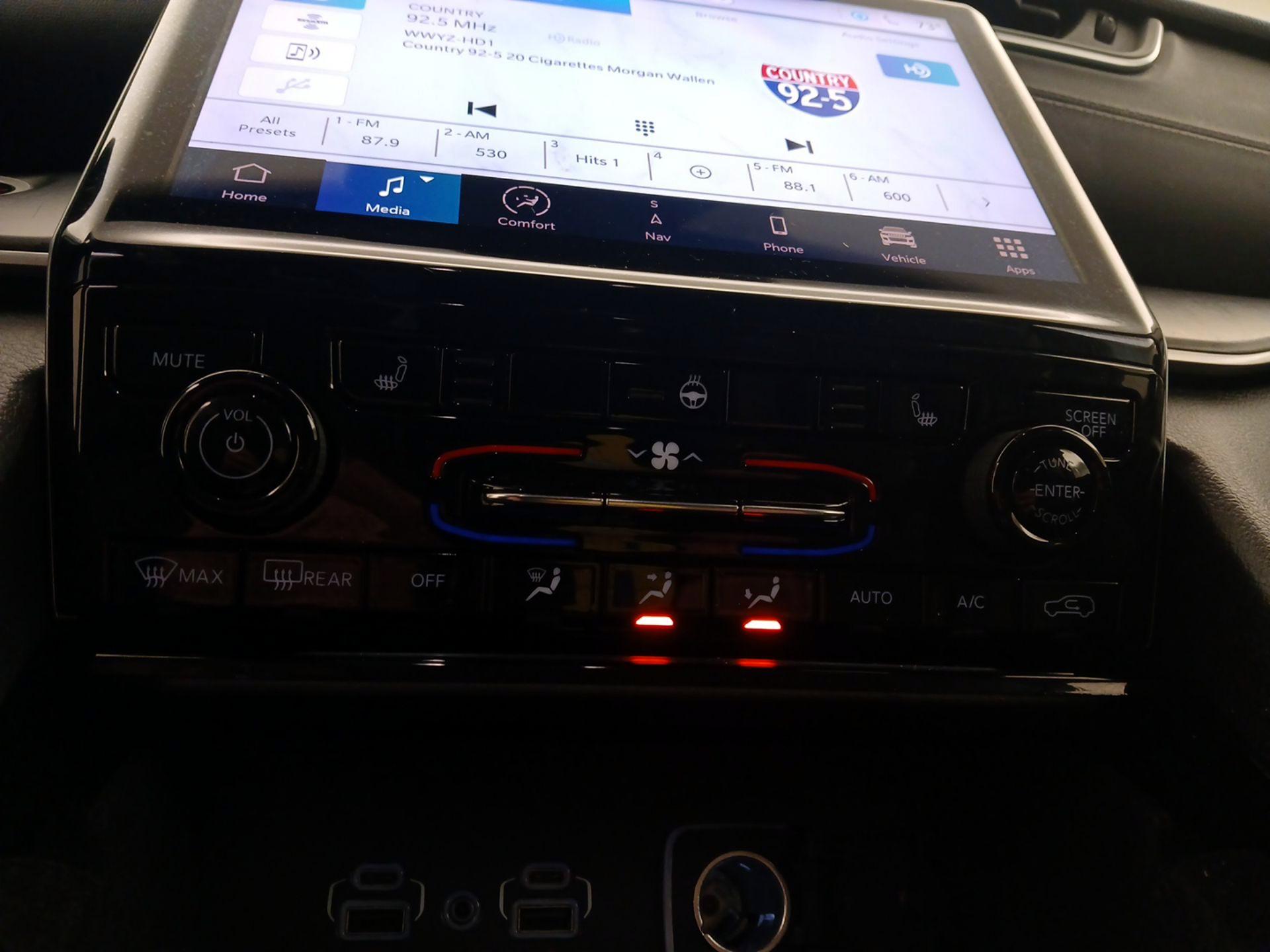 Thumbnail: 2022 Jeep Grand Cherokee L - 16