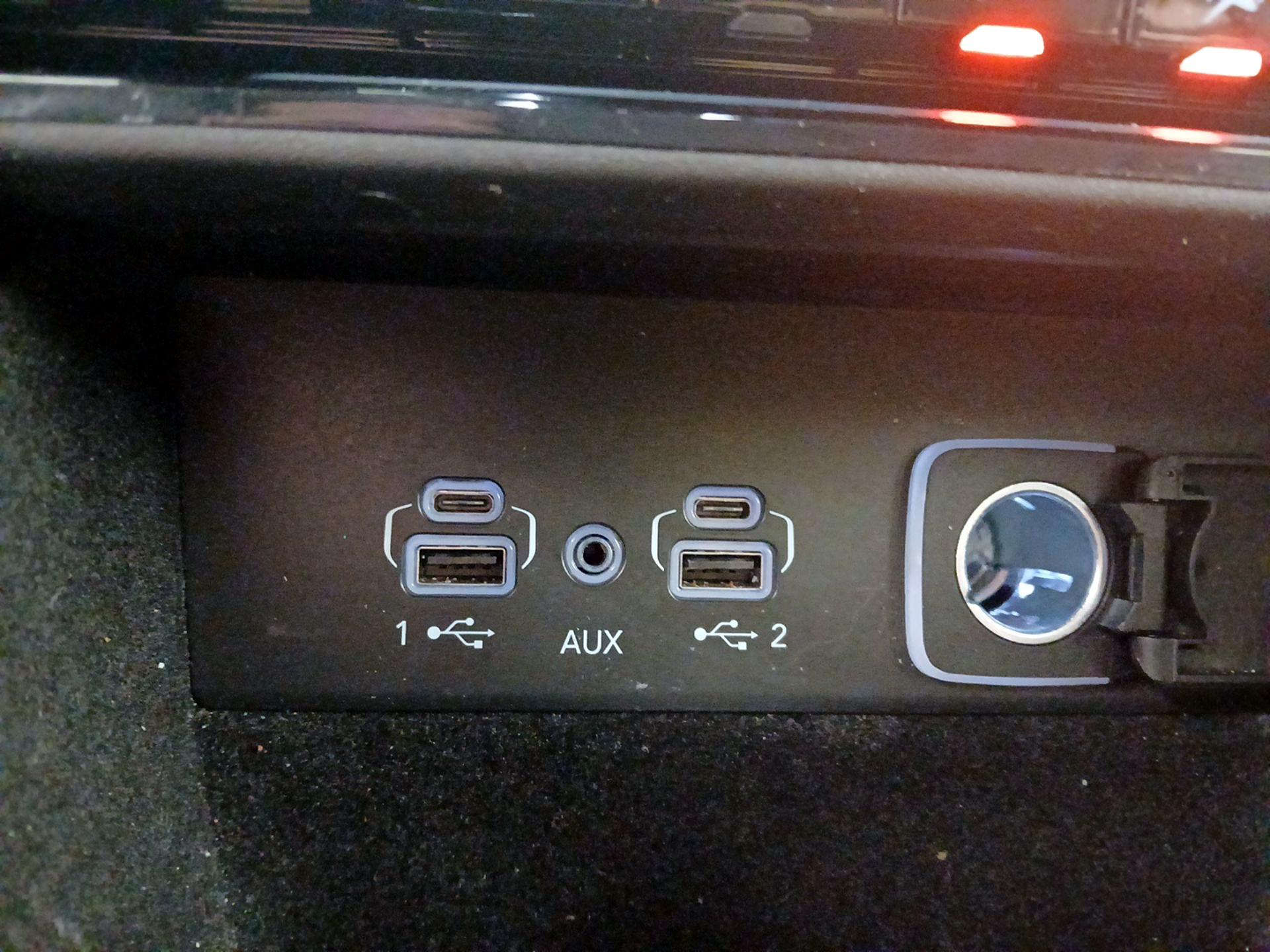 Thumbnail: 2022 Jeep Grand Cherokee L - 18