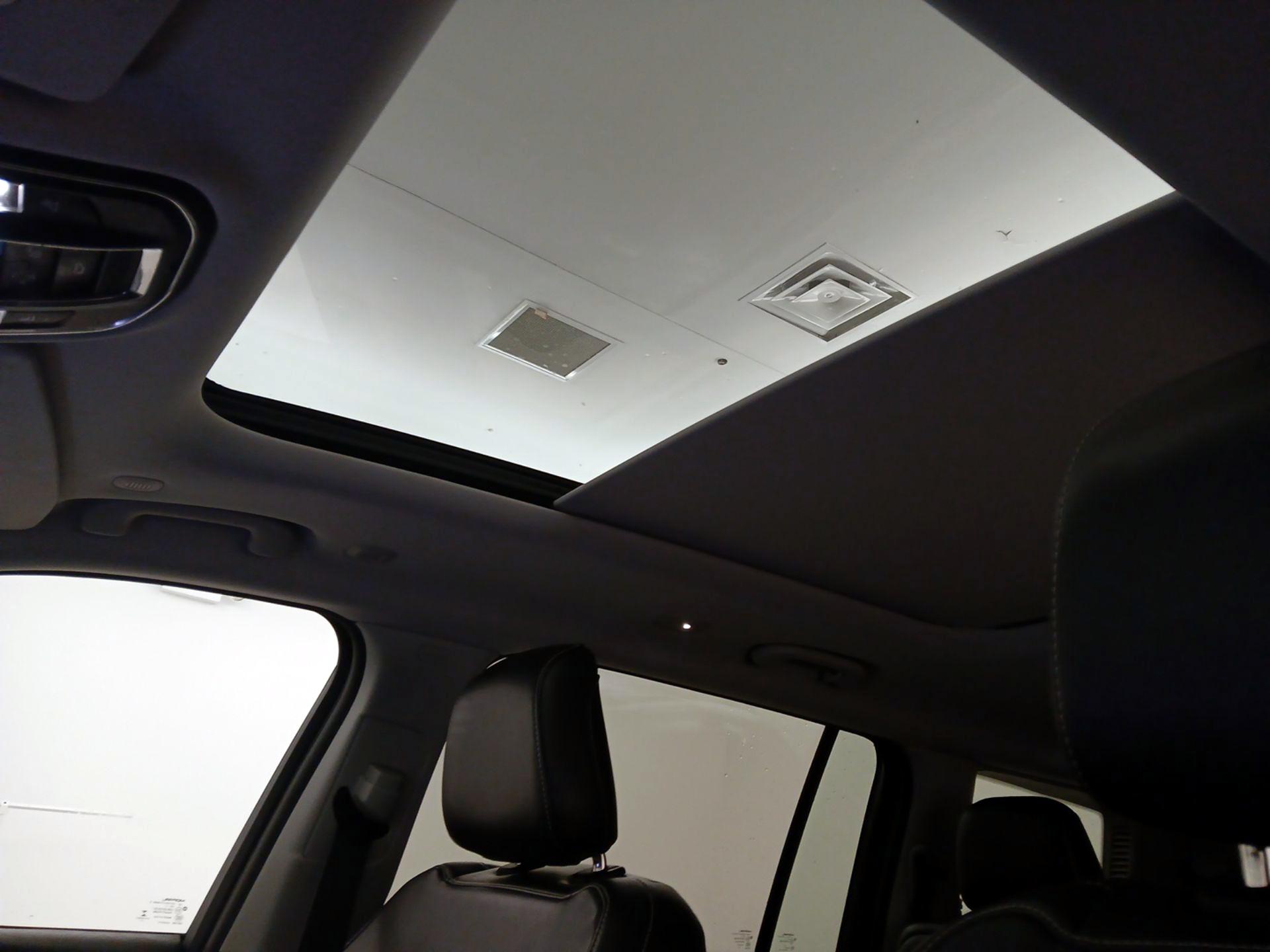 Thumbnail: 2022 Jeep Grand Cherokee L - 19