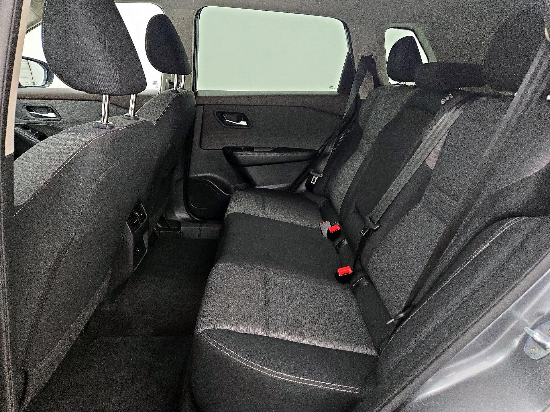 Thumbnail: 2023 Nissan Rogue - 19