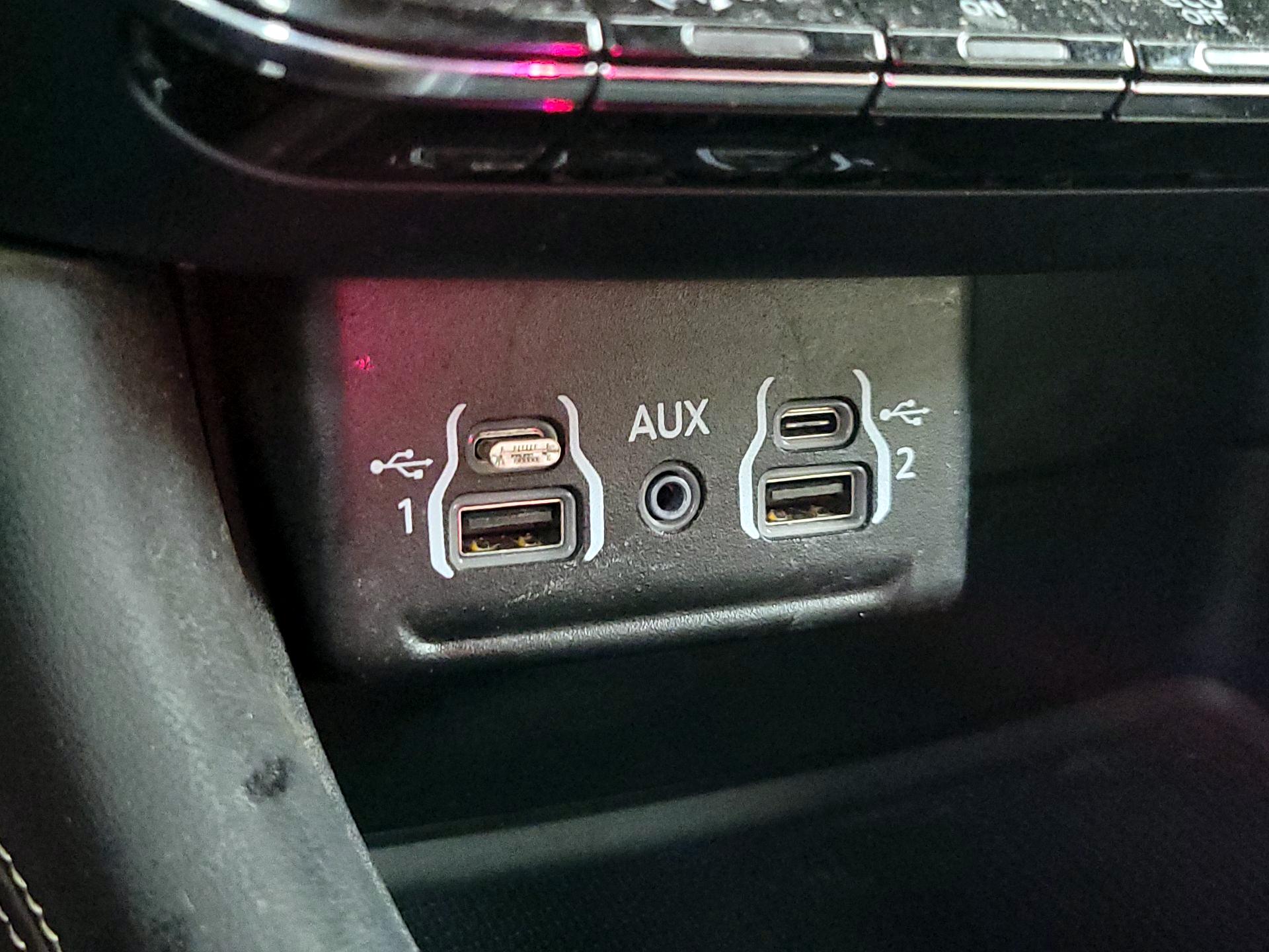 Thumbnail: 2022 Dodge Durango - 18