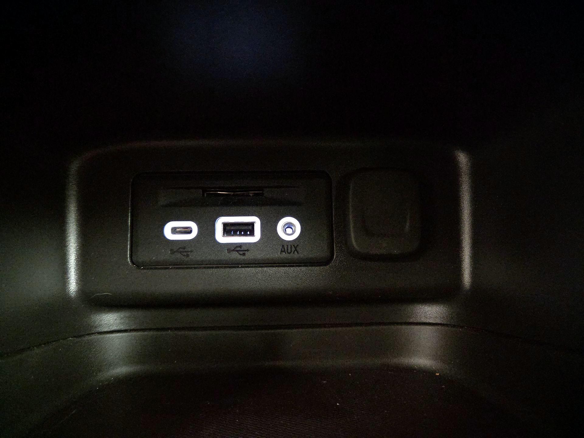 Thumbnail: 2023 Chevrolet Equinox - 18