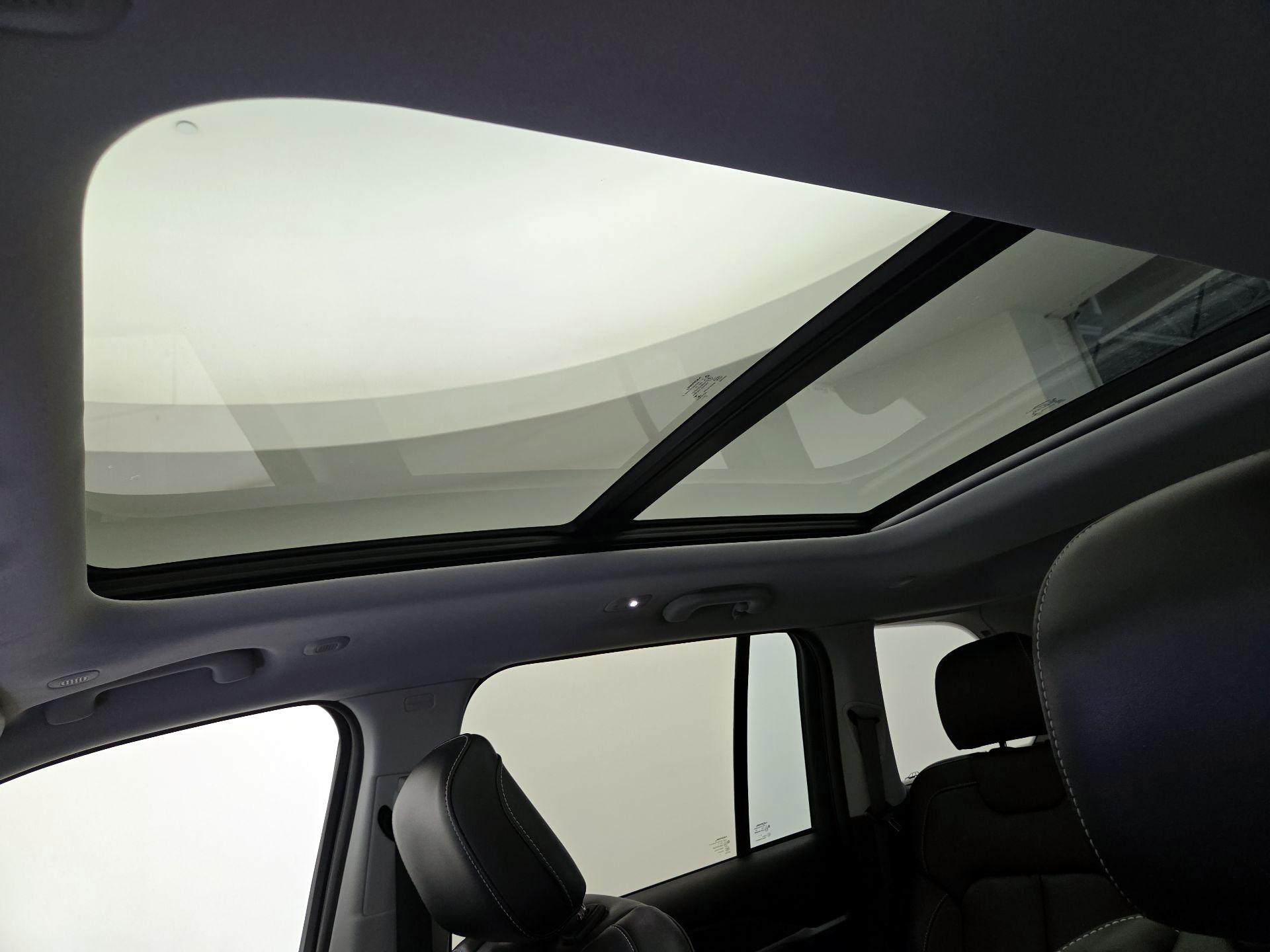 Thumbnail: 2022 Jeep Grand Cherokee - 19