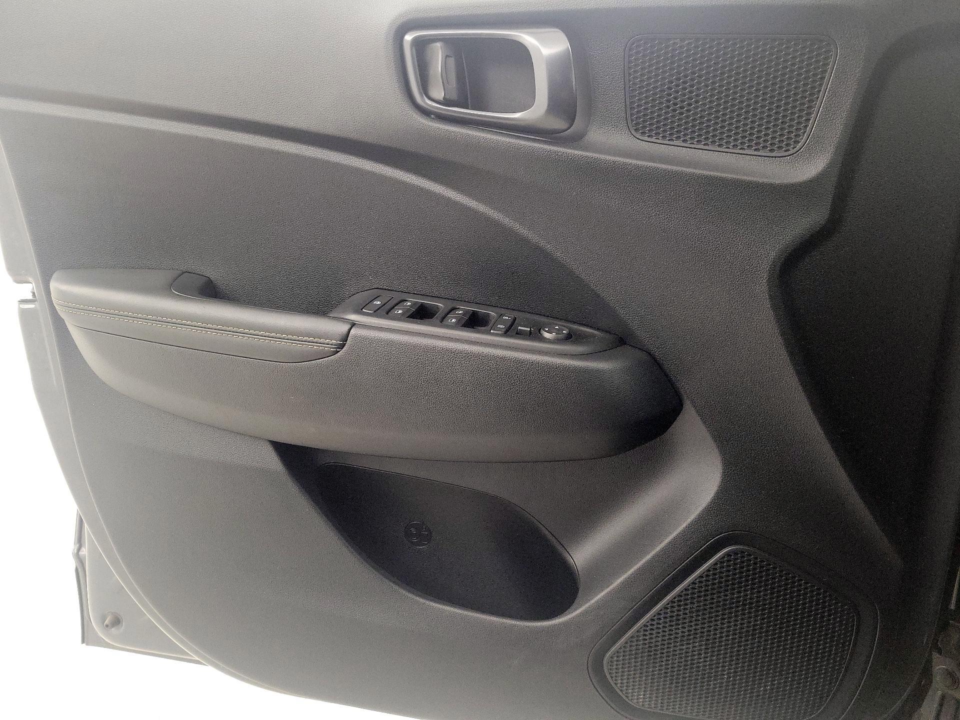 Thumbnail: 2023 Hyundai Venue - 12