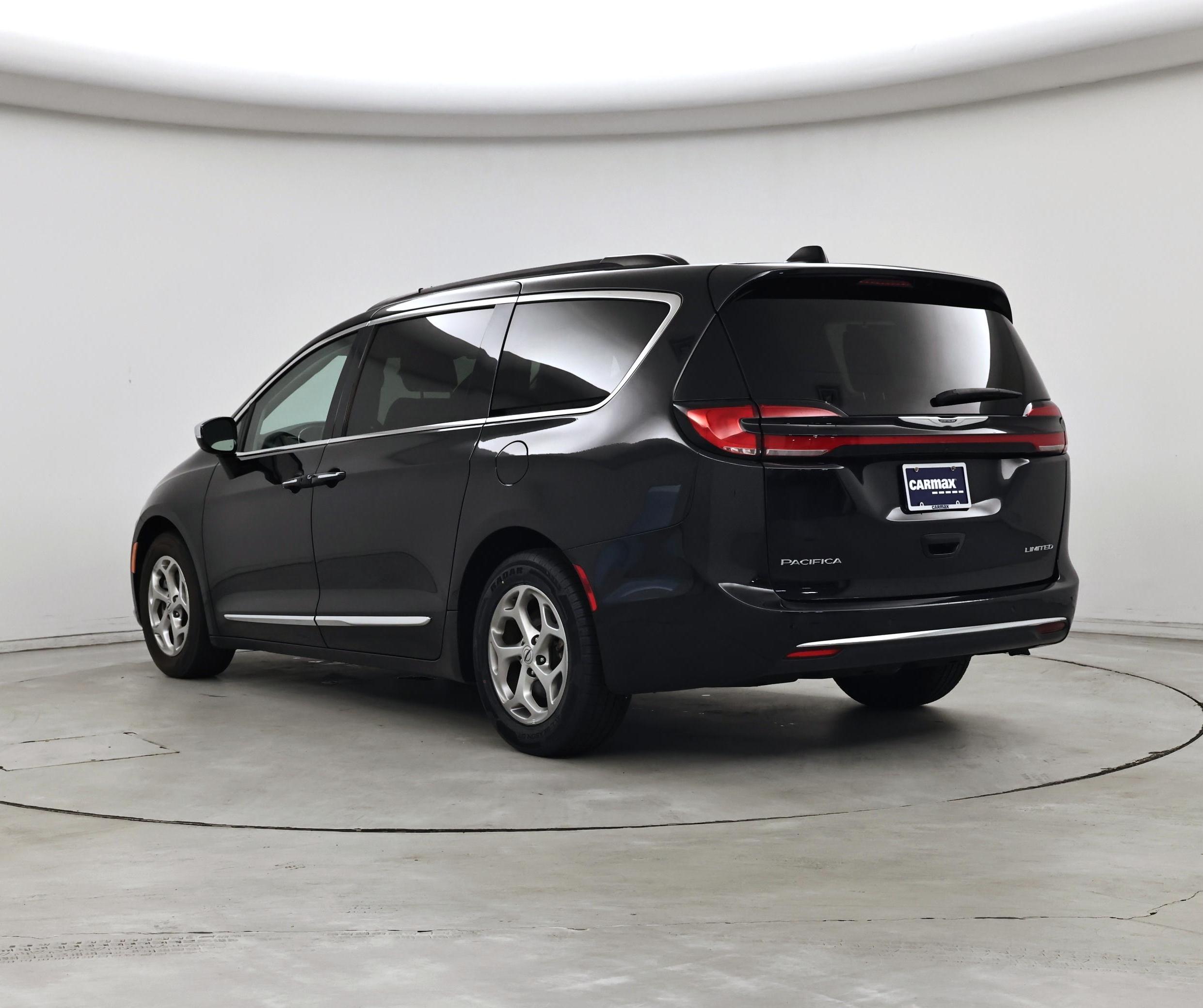 Thumbnail: 2023 Chrysler Pacifica - 2