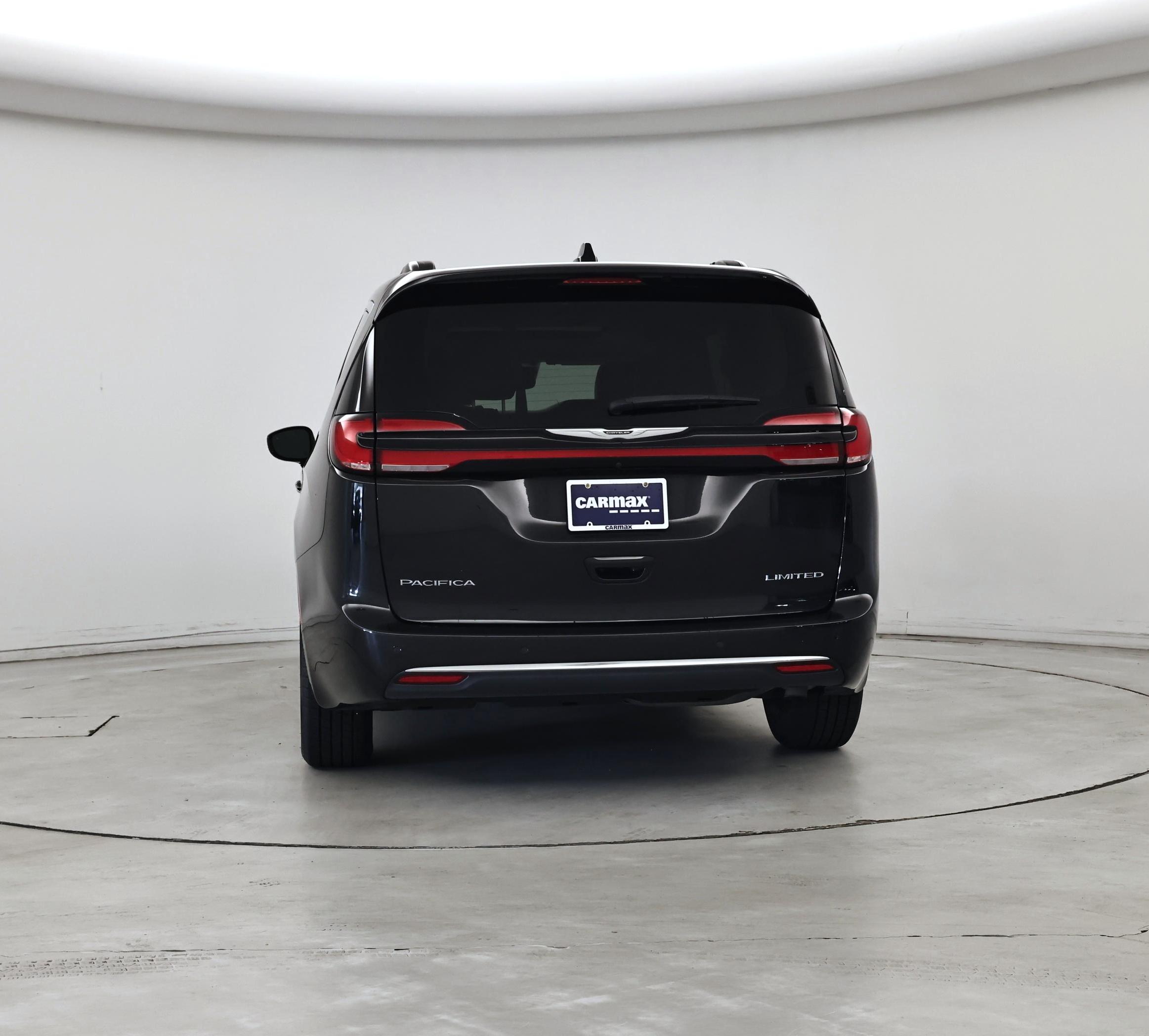 Thumbnail: 2023 Chrysler Pacifica - 6