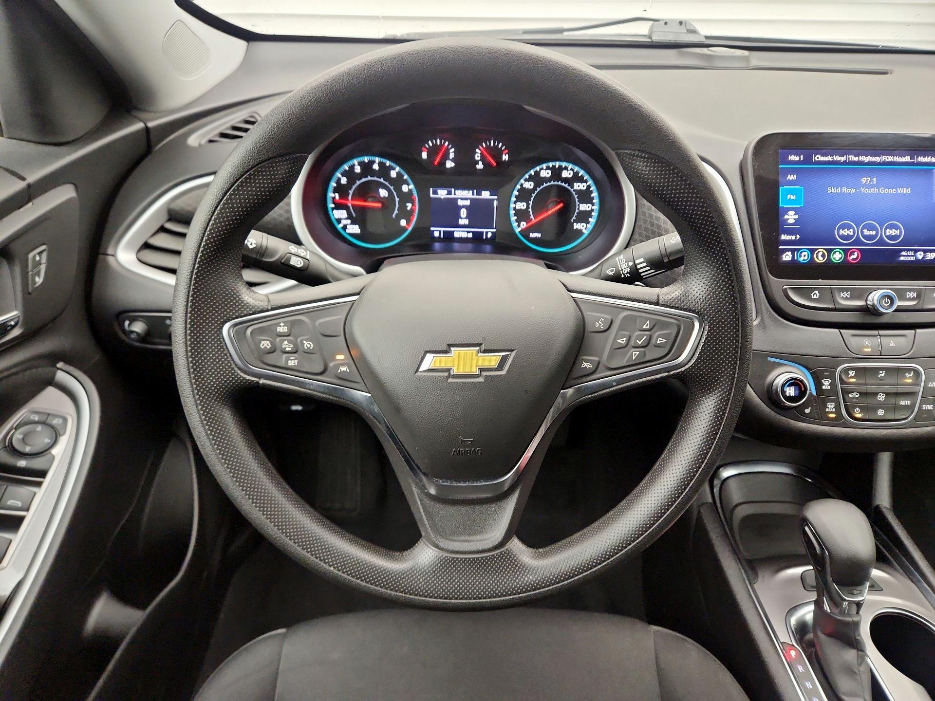 Thumbnail: 2024 Chevrolet Malibu - 10