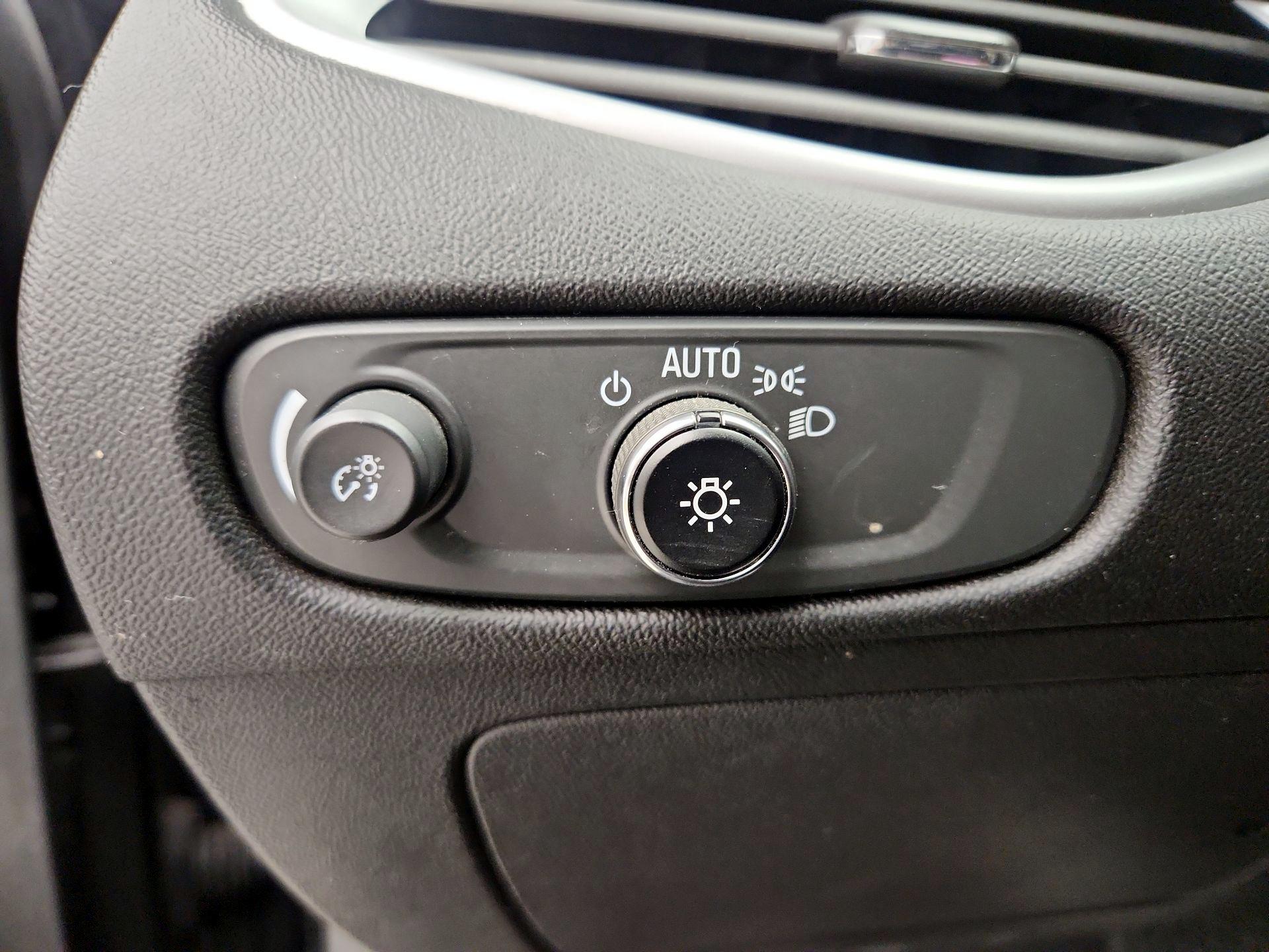 Thumbnail: 2024 Chevrolet Malibu - 13