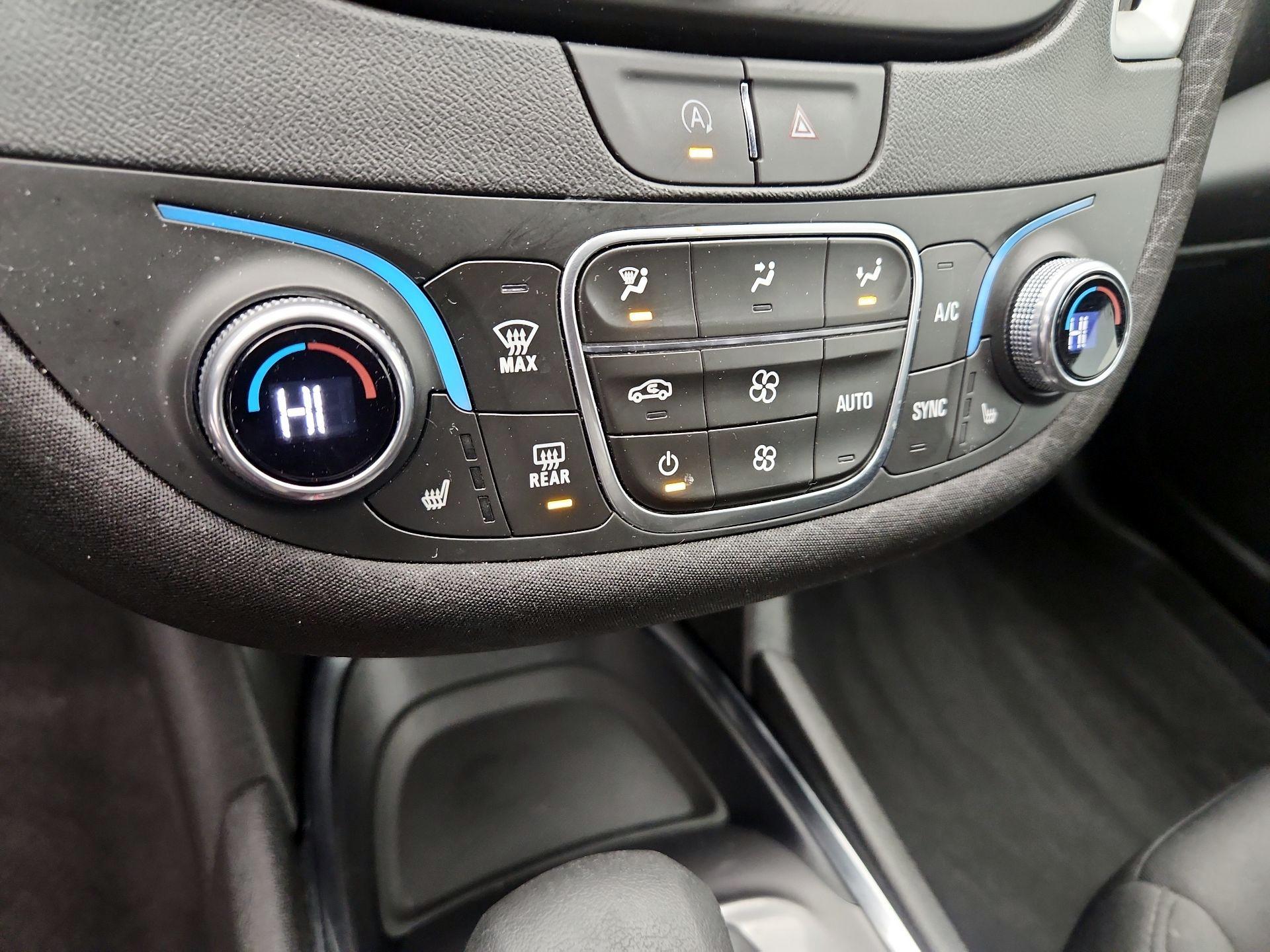 Thumbnail: 2024 Chevrolet Malibu - 16