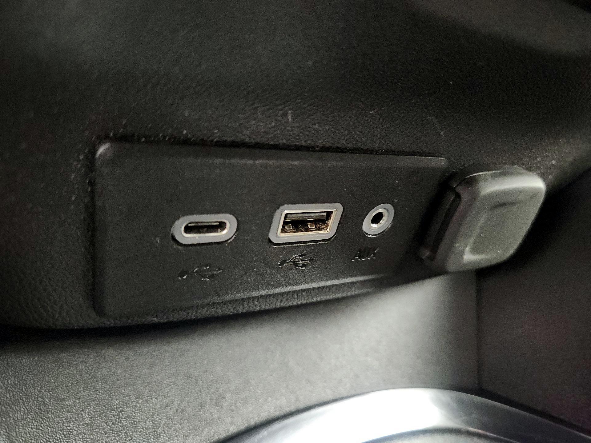 Thumbnail: 2024 Chevrolet Malibu - 18