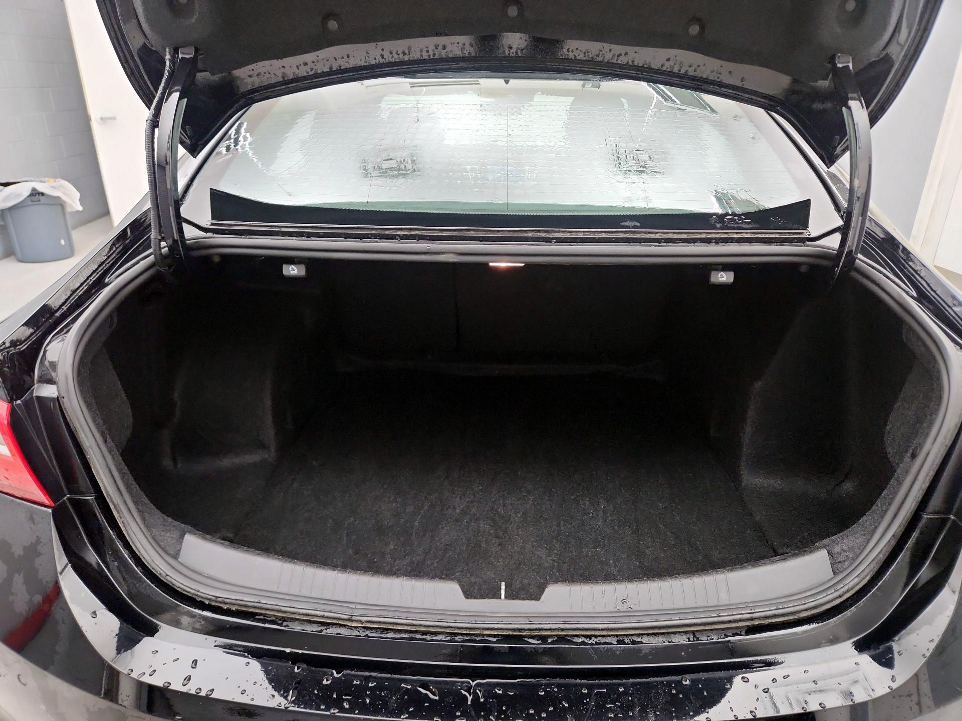 Thumbnail: 2024 Chevrolet Malibu - 20