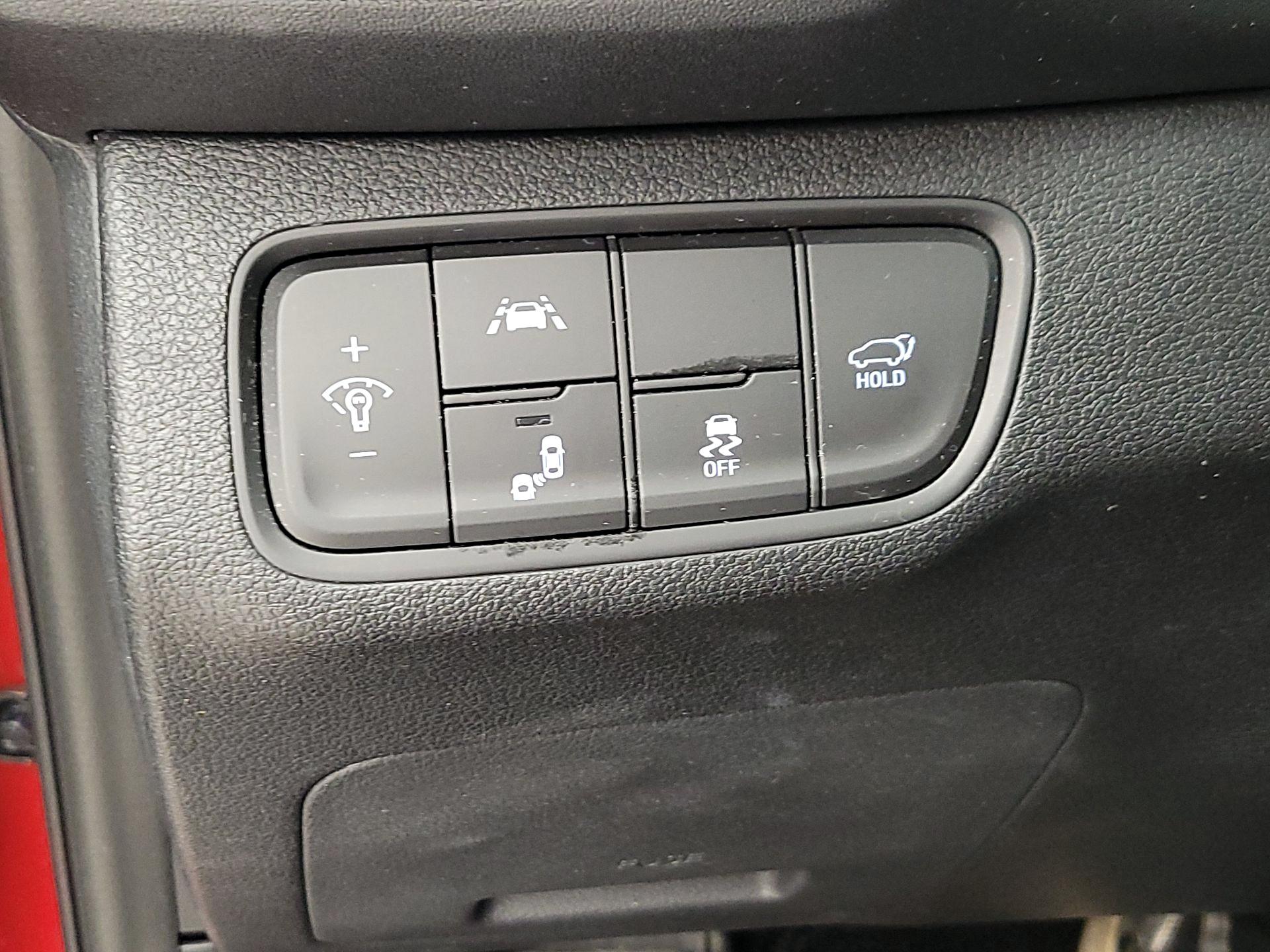 Thumbnail: 2020 Hyundai Santa Fe - 13