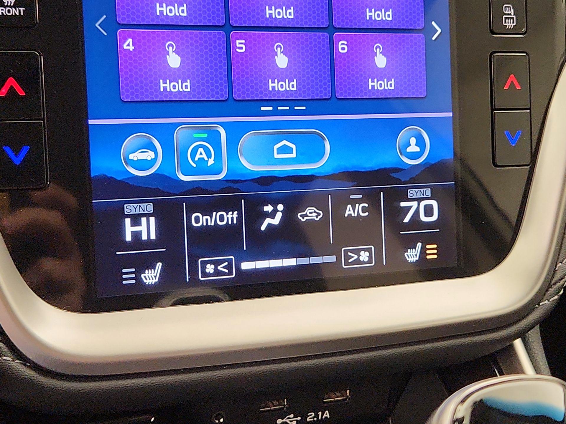 Thumbnail: 2022 Subaru Legacy - 16