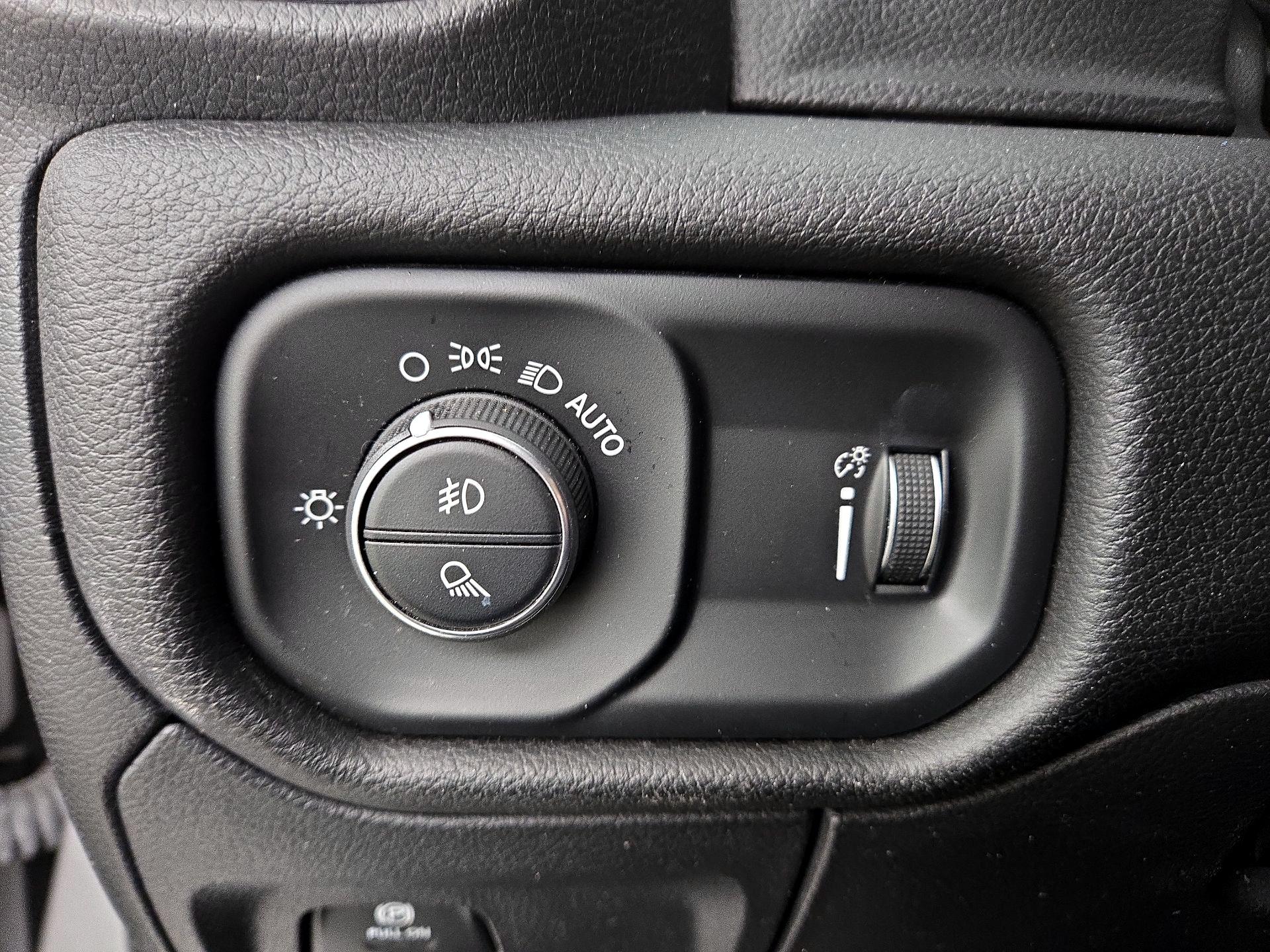 Thumbnail: 2023 RAM 1500 - 13