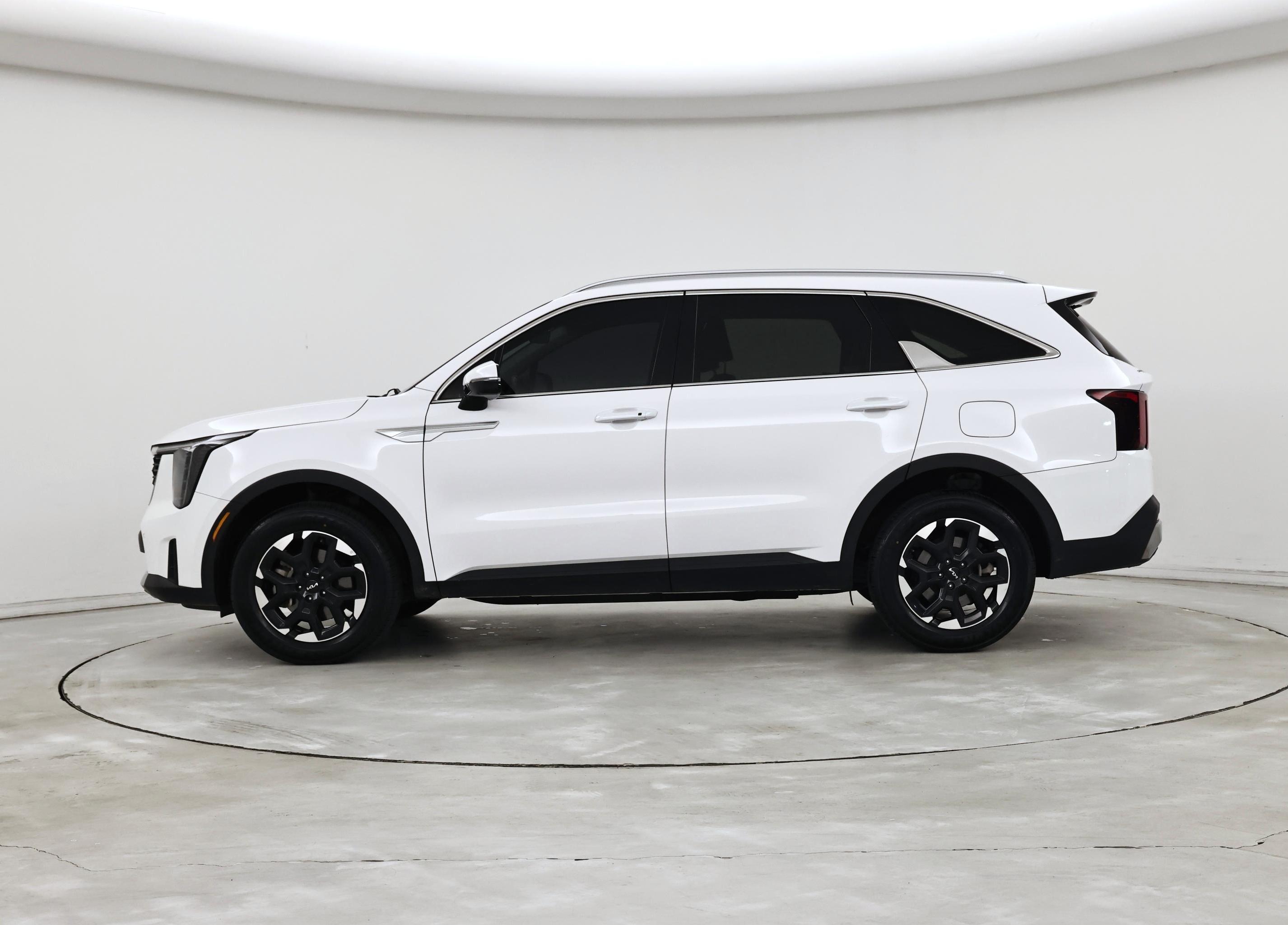 Thumbnail: 2024 Kia Sorento - 3