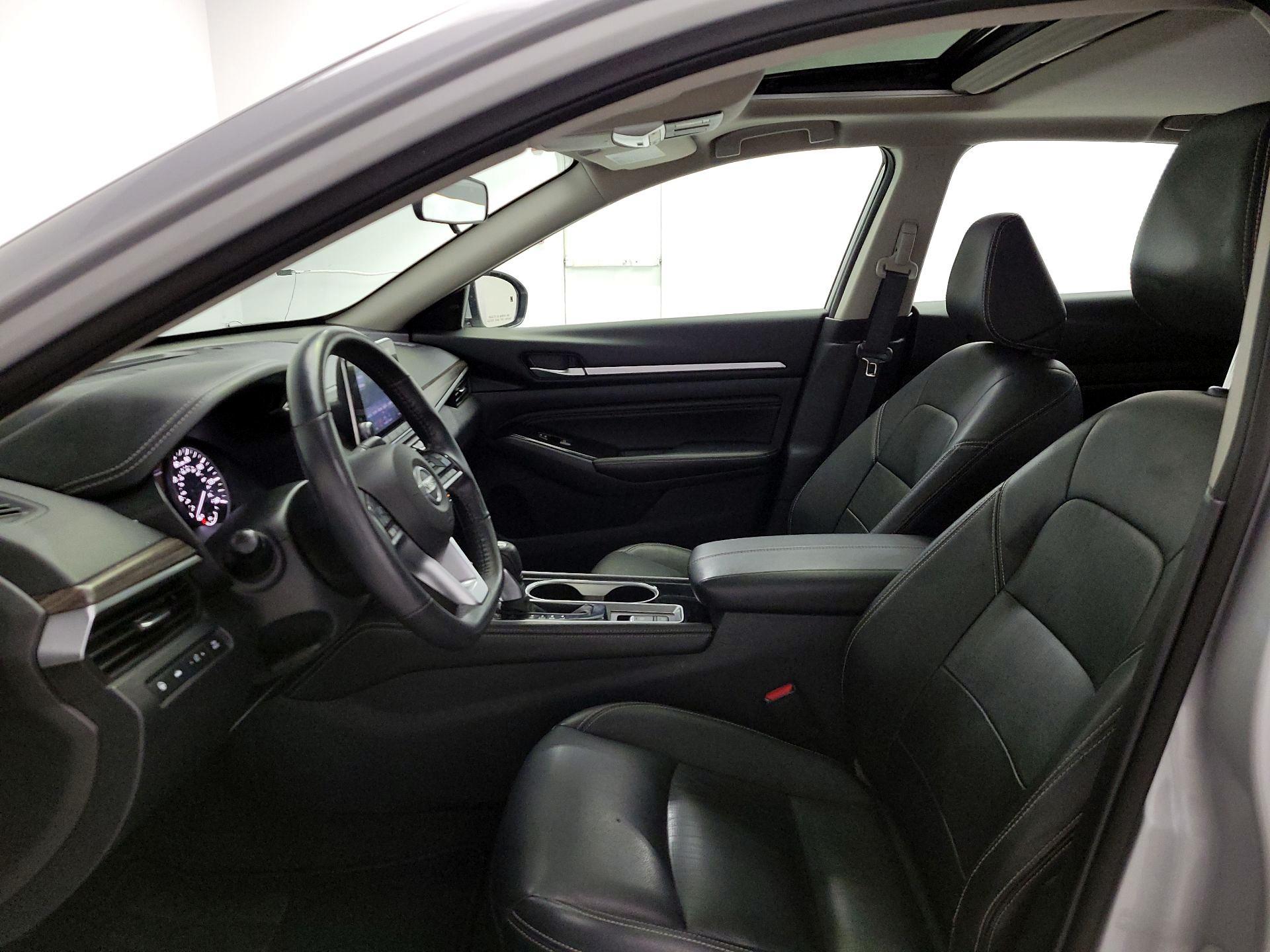 Thumbnail: 2022 Nissan Altima - 11