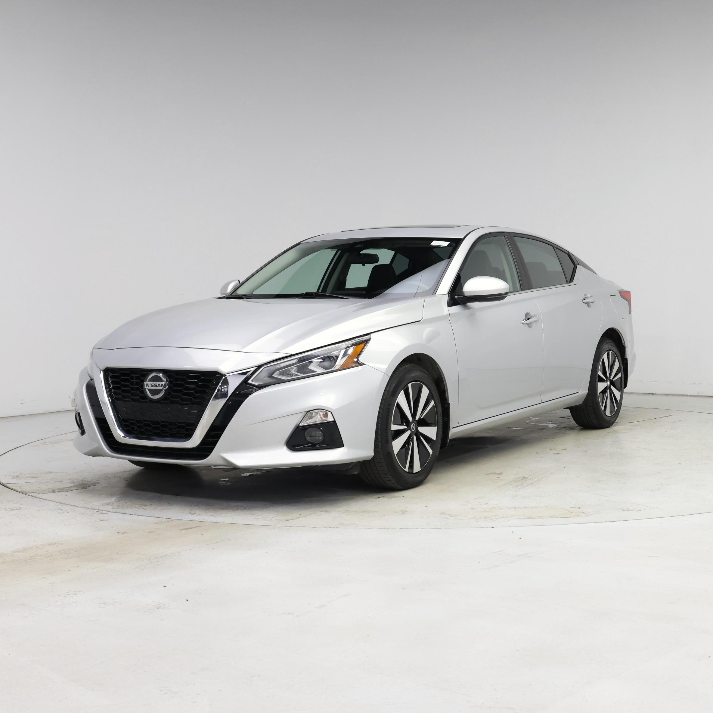 Thumbnail: 2022 Nissan Altima - 4